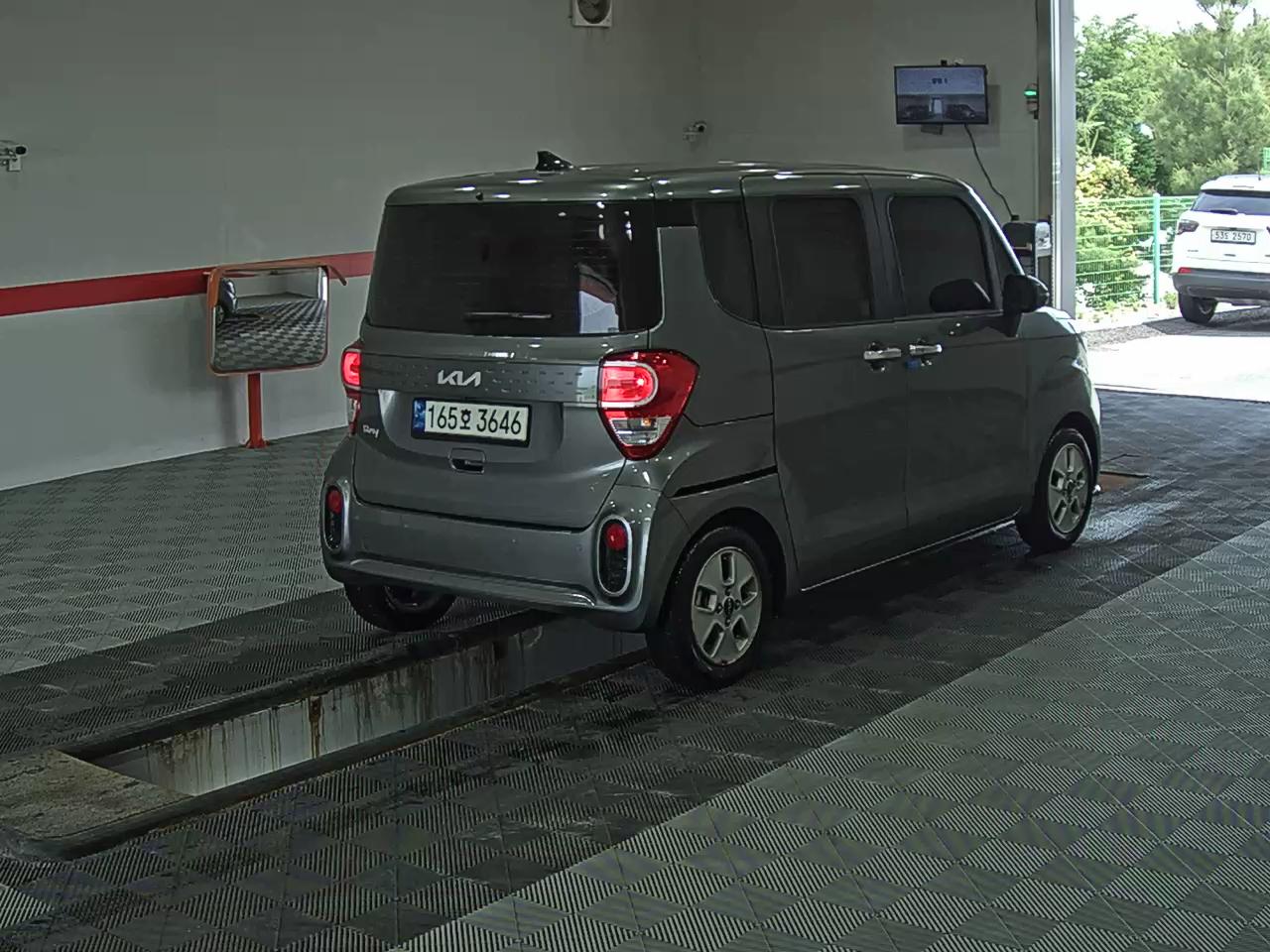 2022 - kia ray