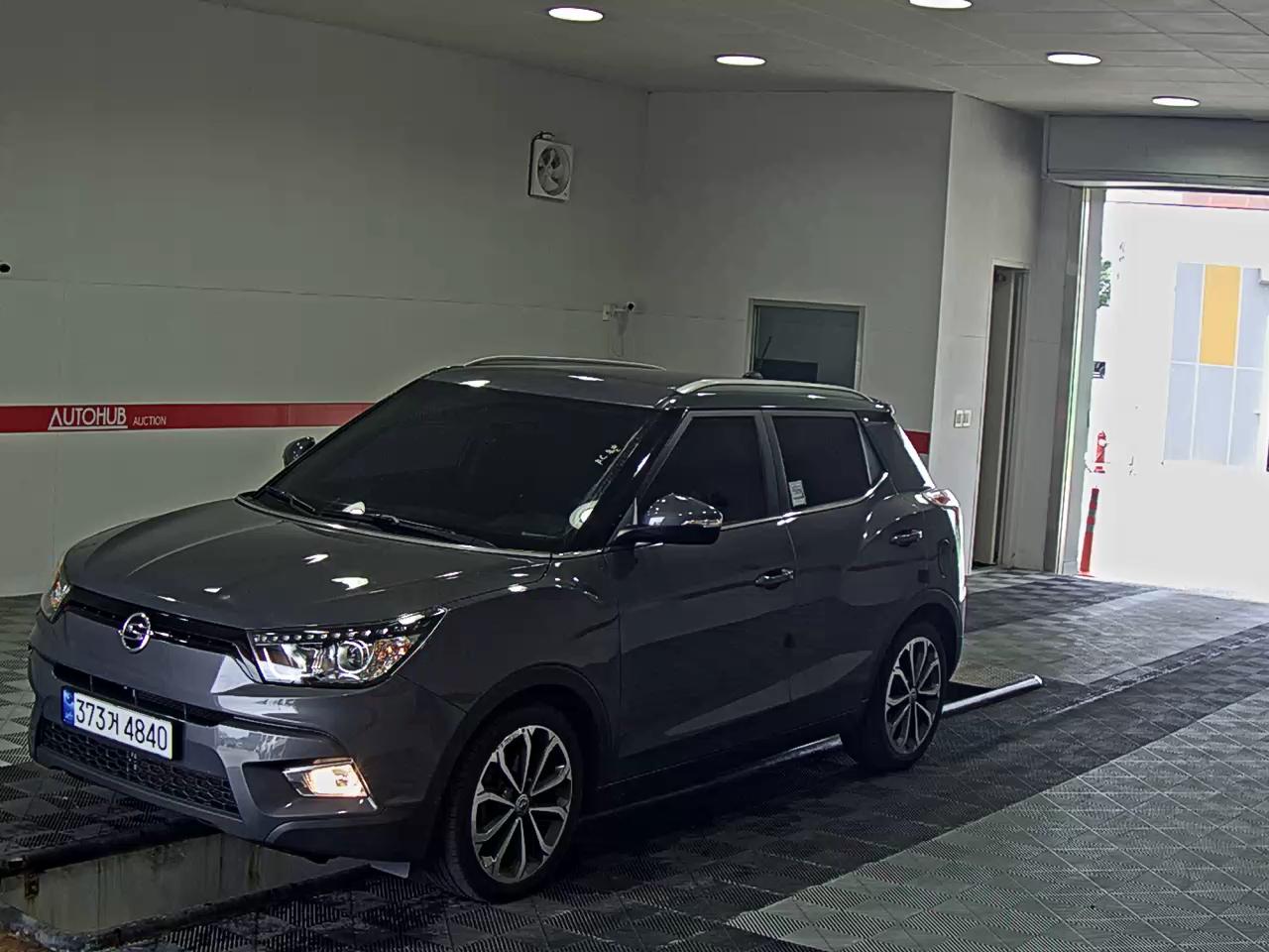 KG MOBILITY (SSANGYONG) TIVOLI LX