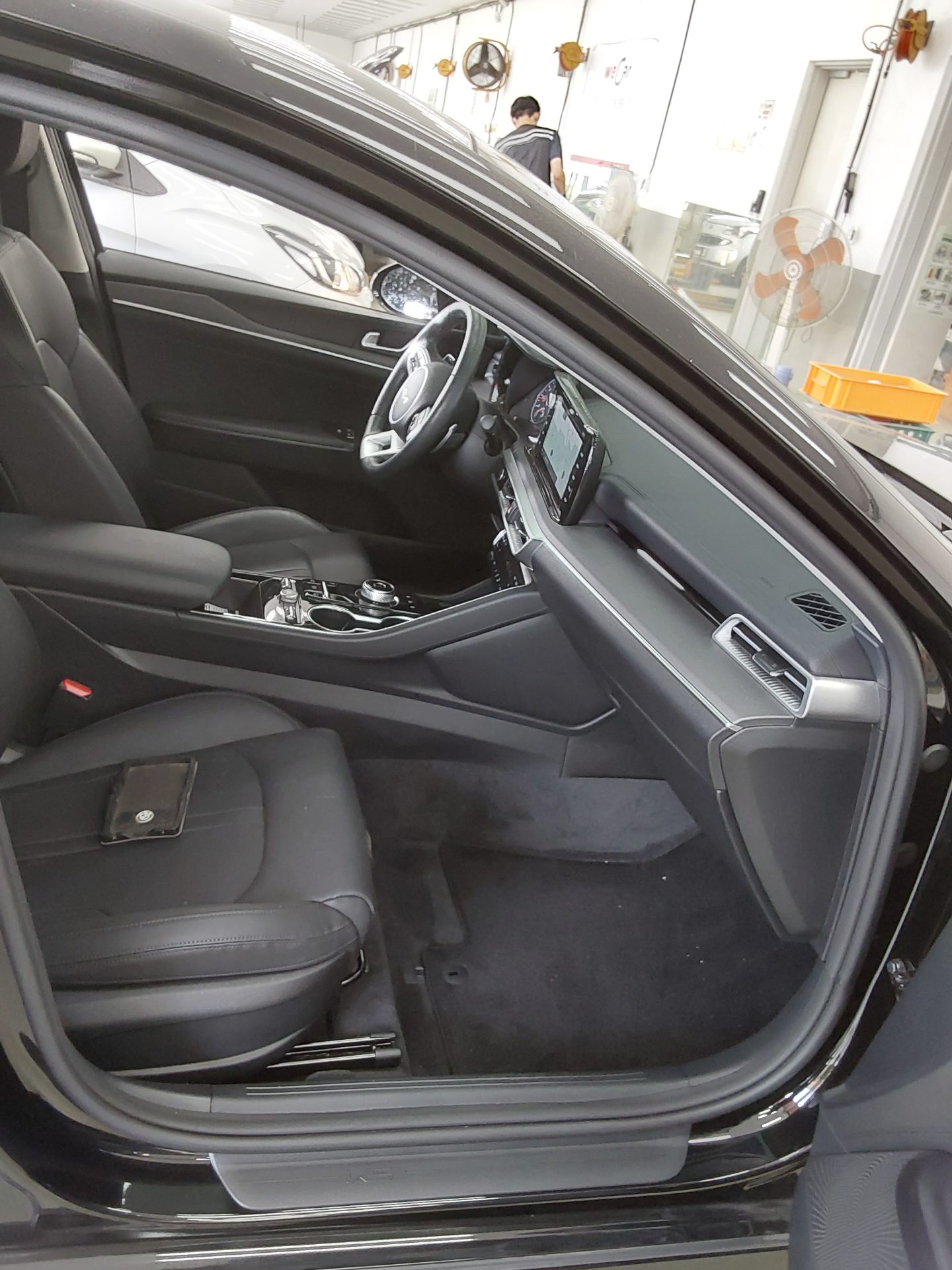 2023 - kia k5