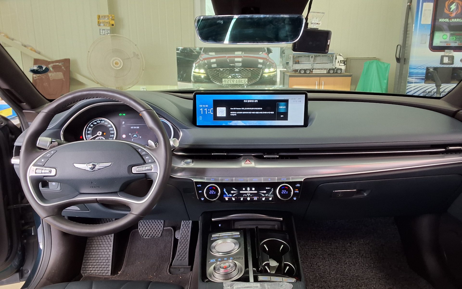 2022 - genesis g80