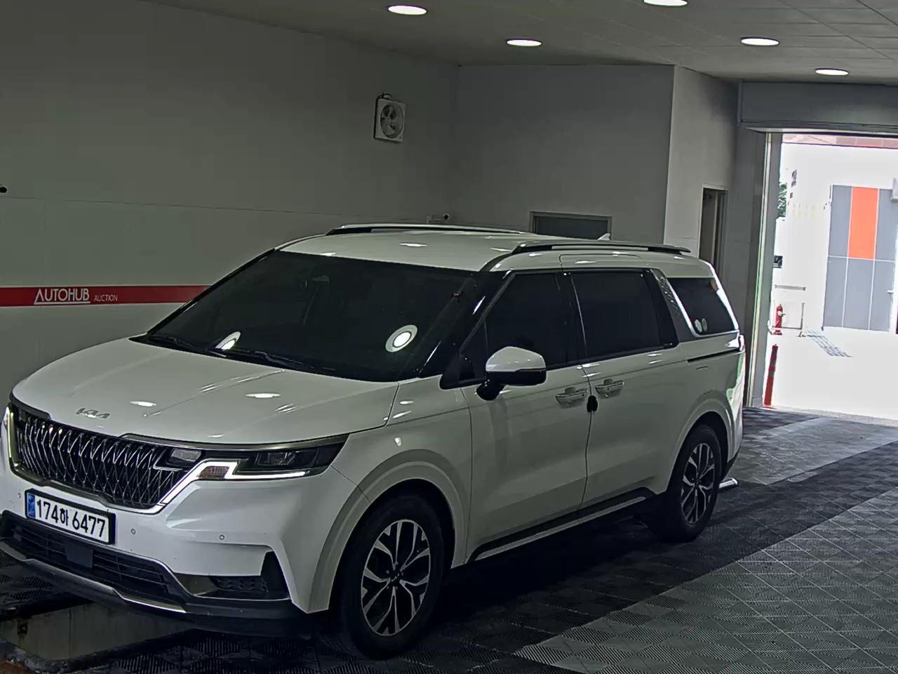 KIA CARNIVAL (KA4)