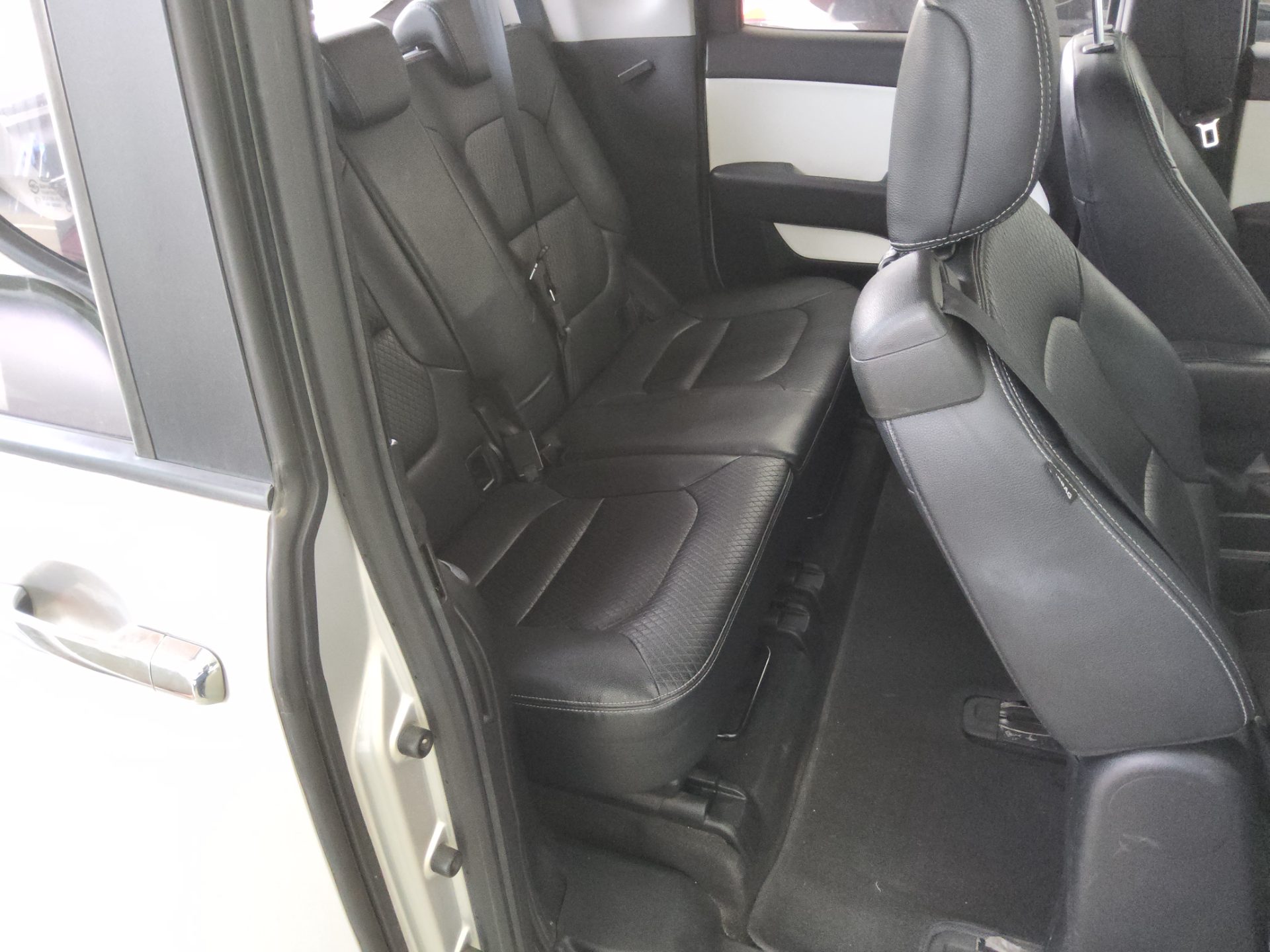 2012 - kia ray