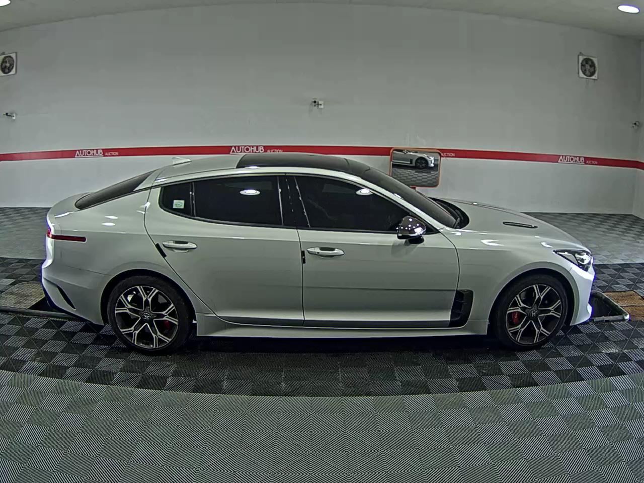 2018 - kia stinger