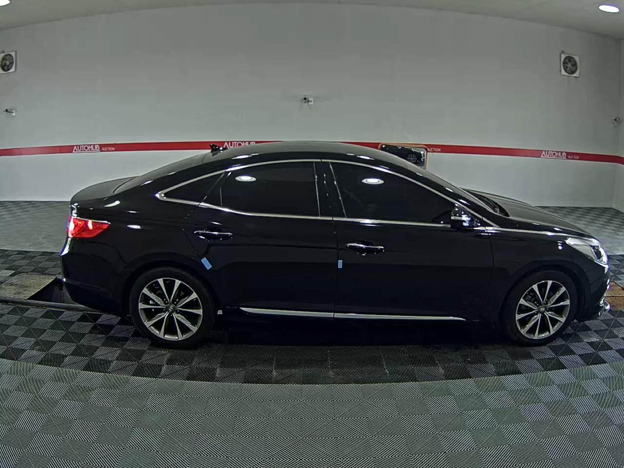 2015 - hyundai grandeur