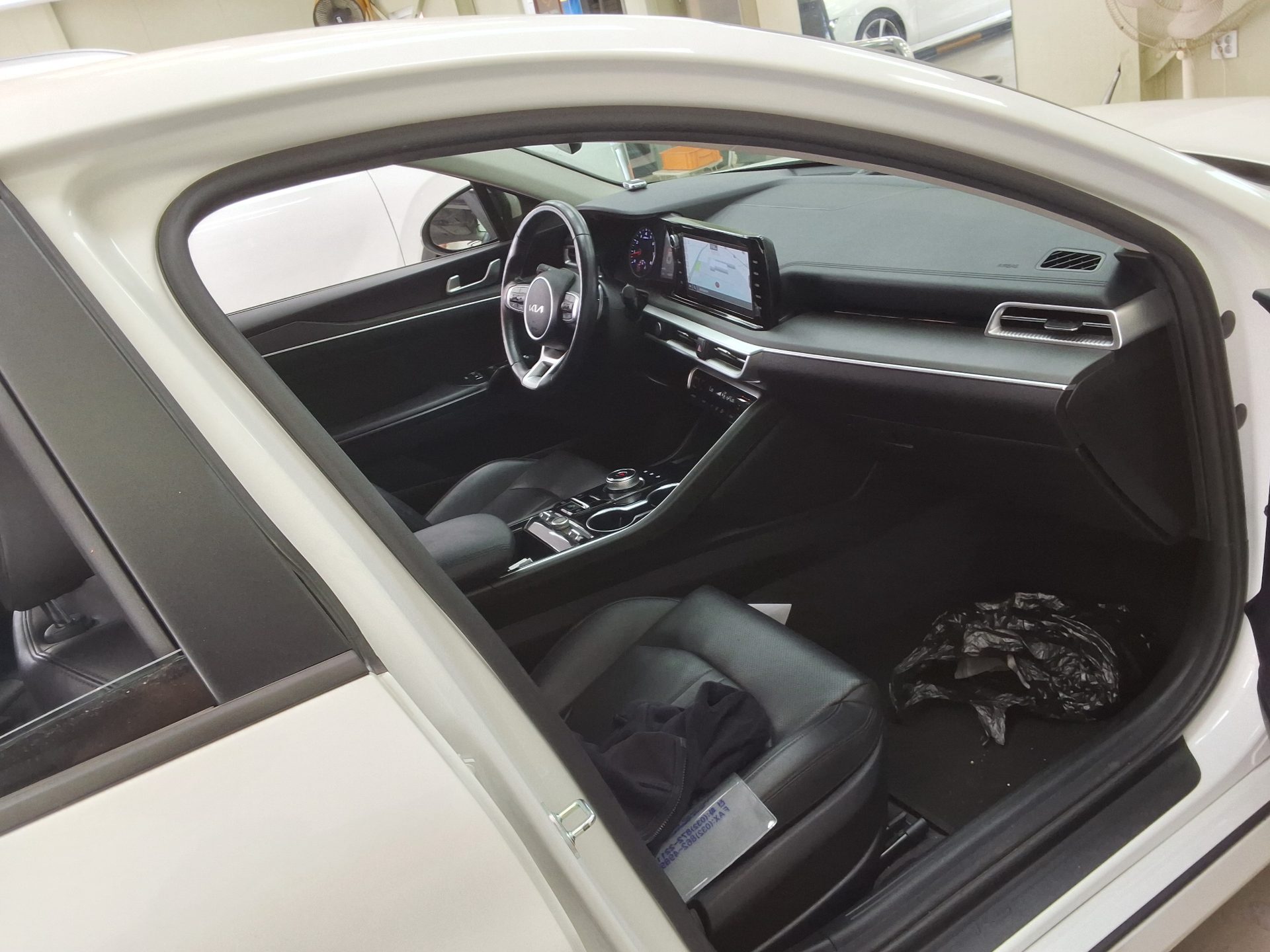 2022 - kia k5