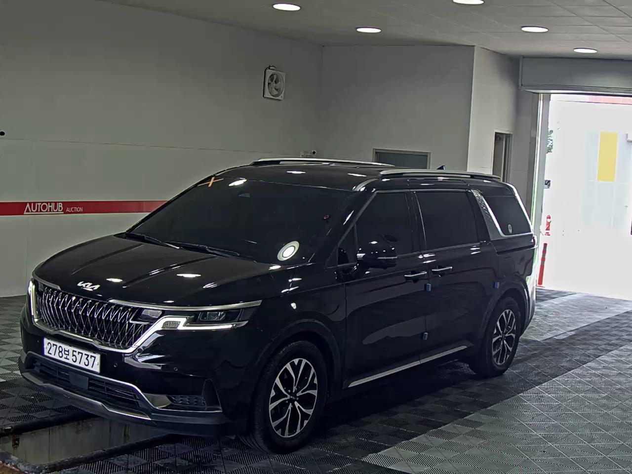 KIA CARNIVAL (KA4)