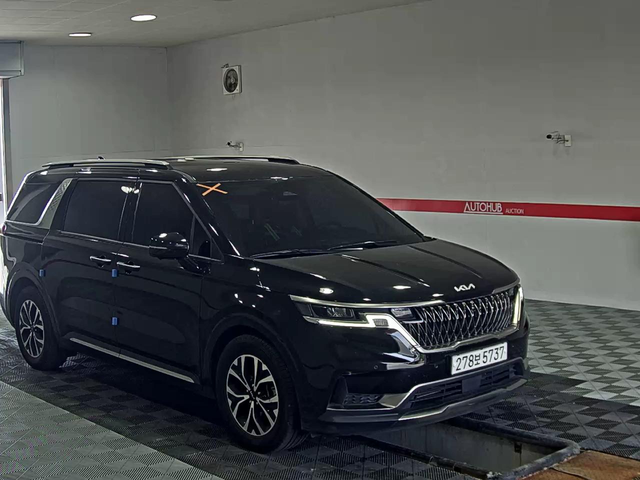 2023 - kia carnival