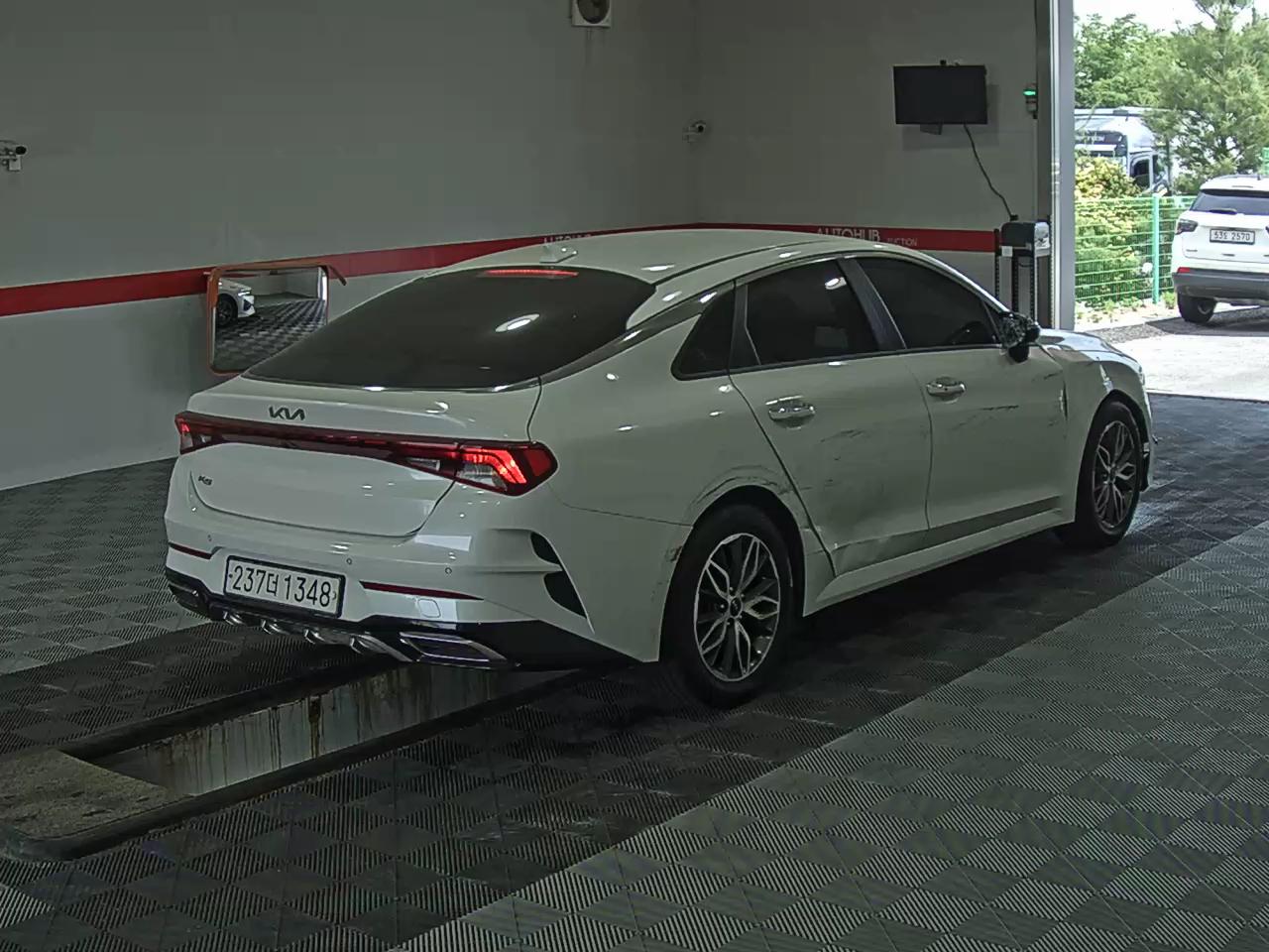 2022 - kia k5