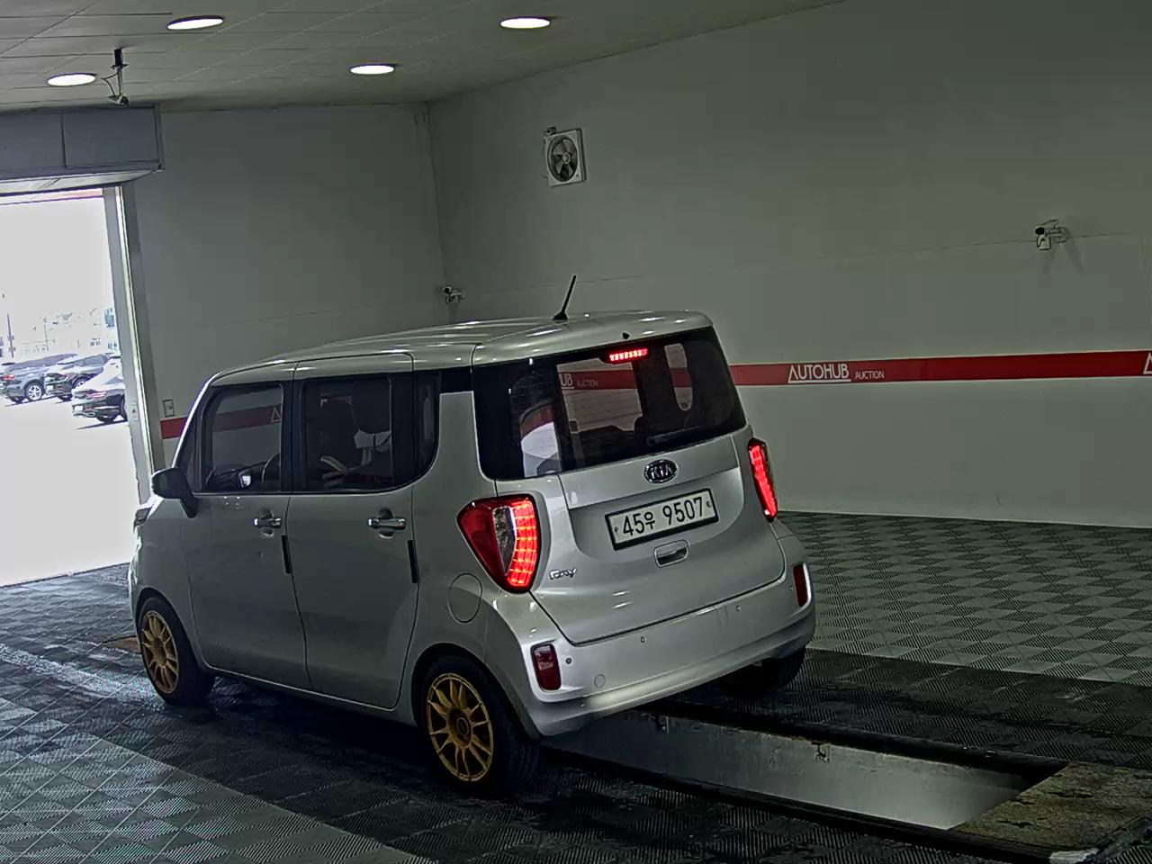 2012 - kia ray