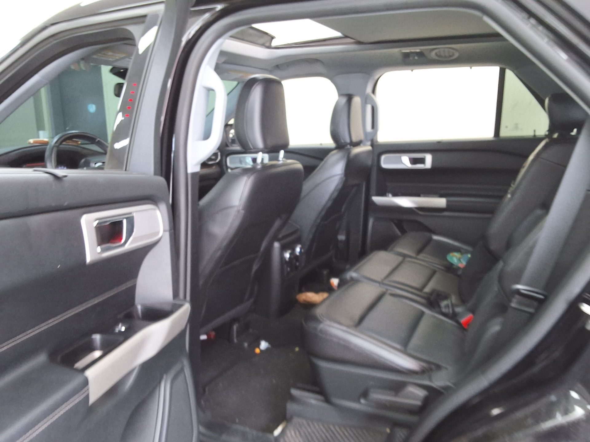 2022 - ford explorer