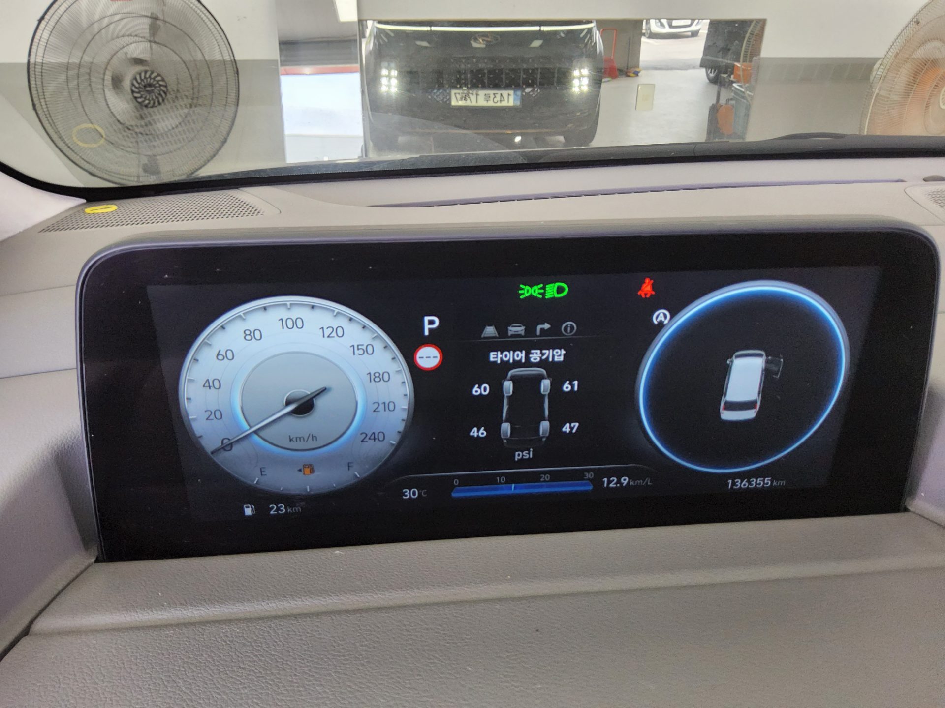 2022 - hyundai staria