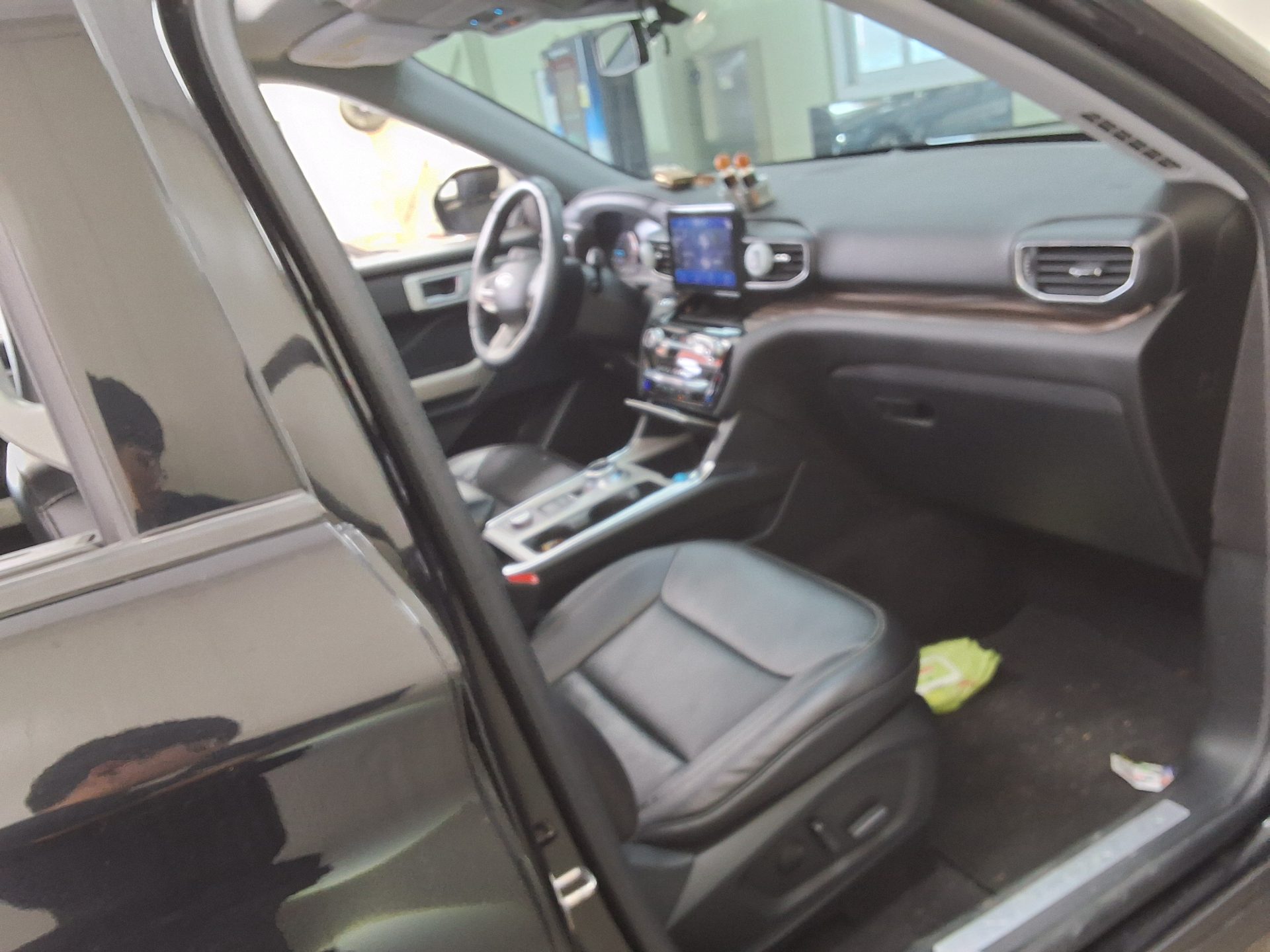 2022 - ford explorer