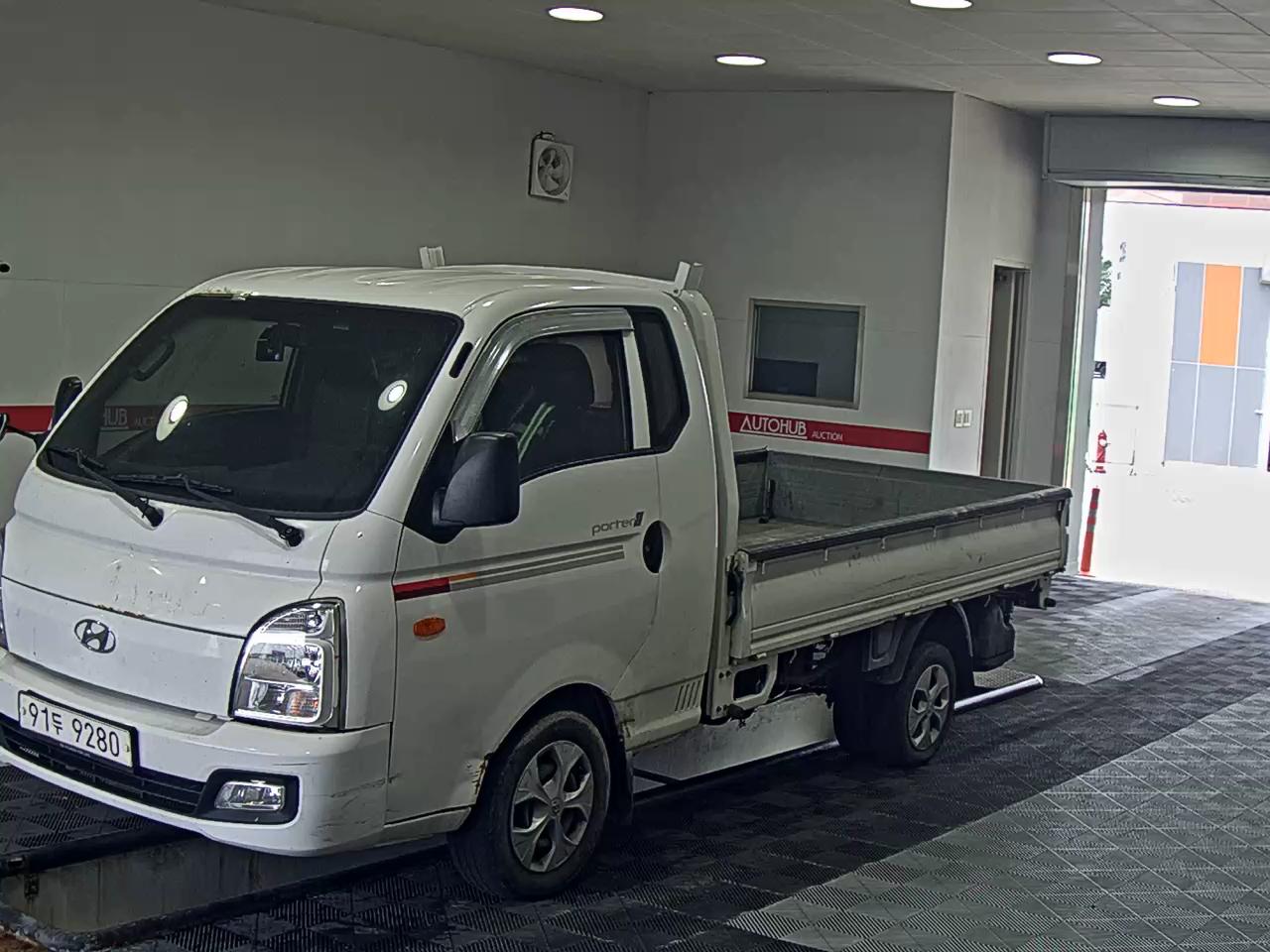 HYUNDAI PORTER II SUPER CAB EXTRA WHEELBASE