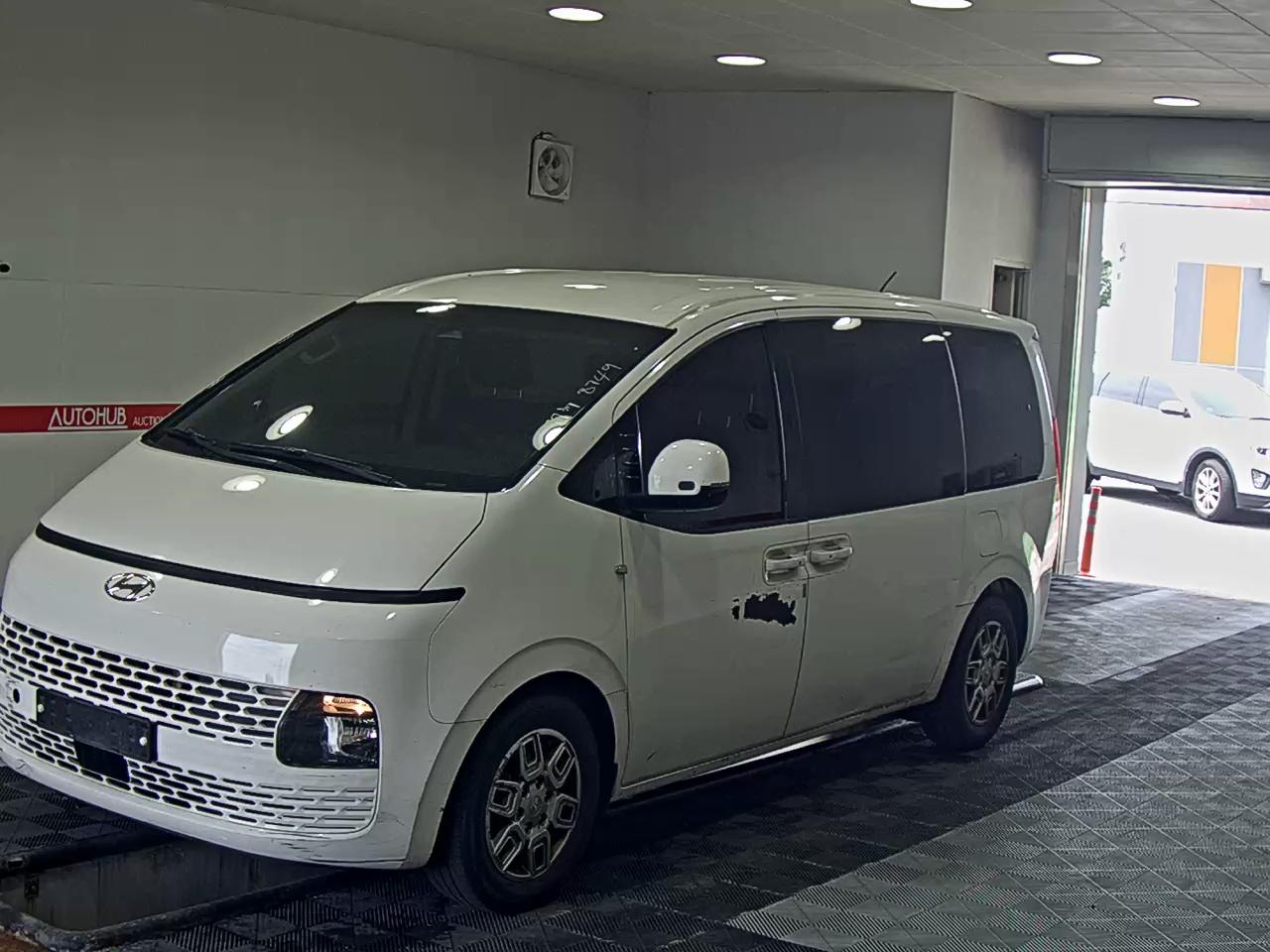 HYUNDAI STARIA TOURER