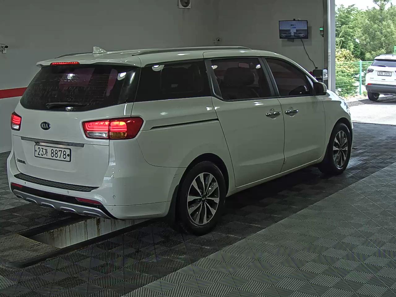2015 - kia carnival