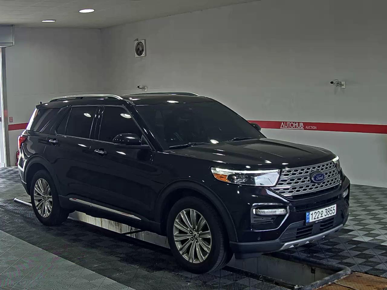 2022 - ford explorer