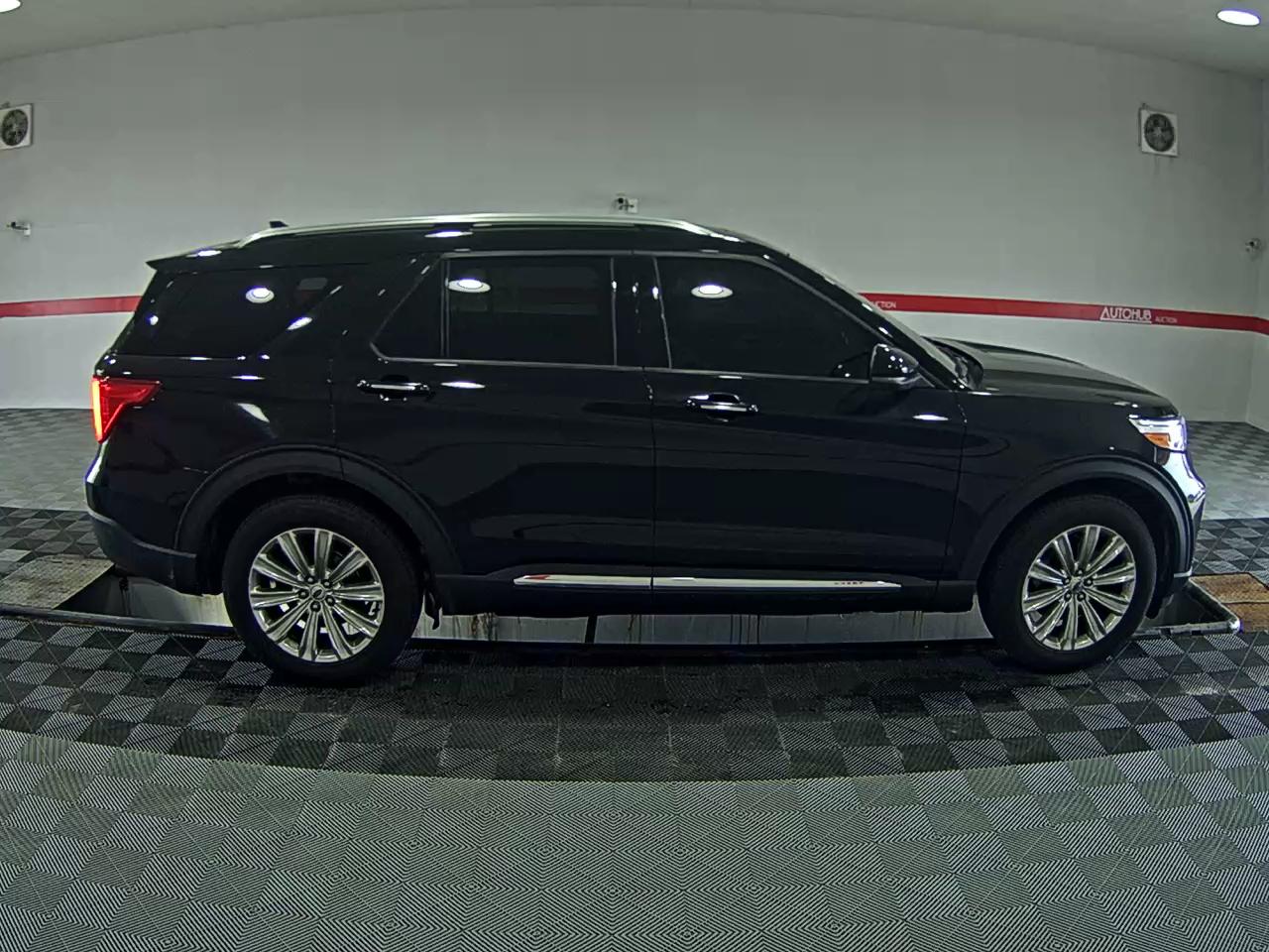2022 - ford explorer