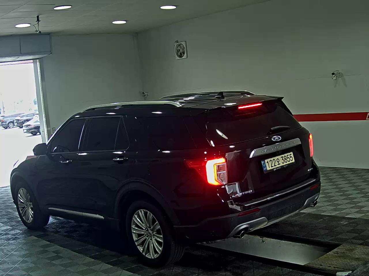 2022 - ford explorer