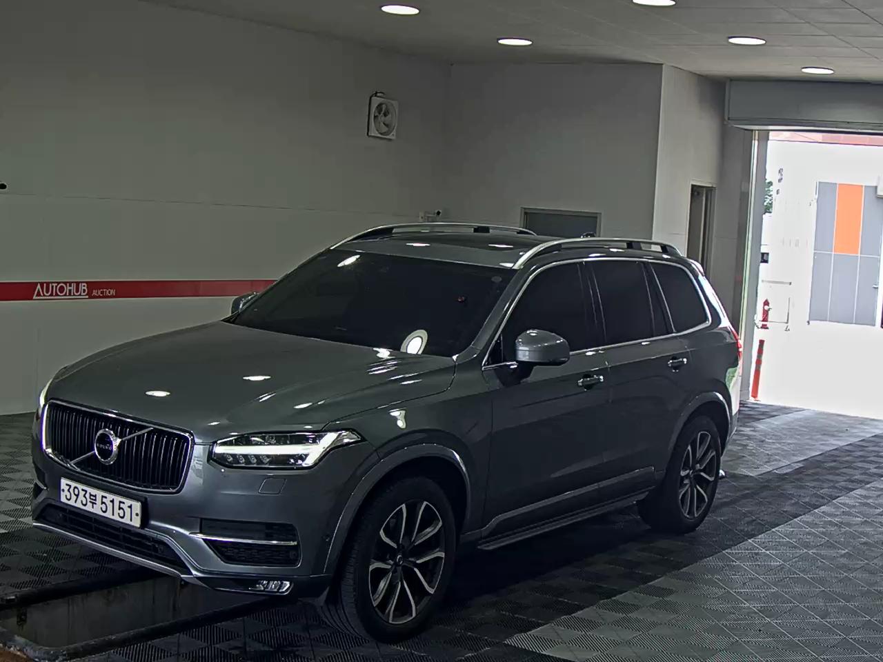 VOLVO XC90 (2ND GEN) D5 MOMENTUM