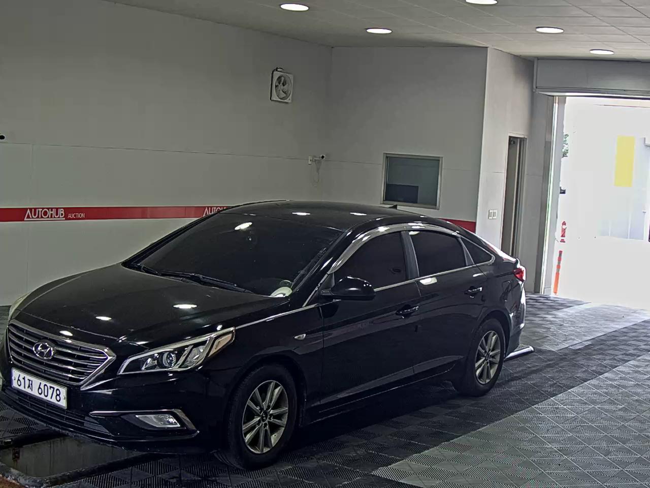 HYUNDAI LF SONATA LPi RENTAL CAR