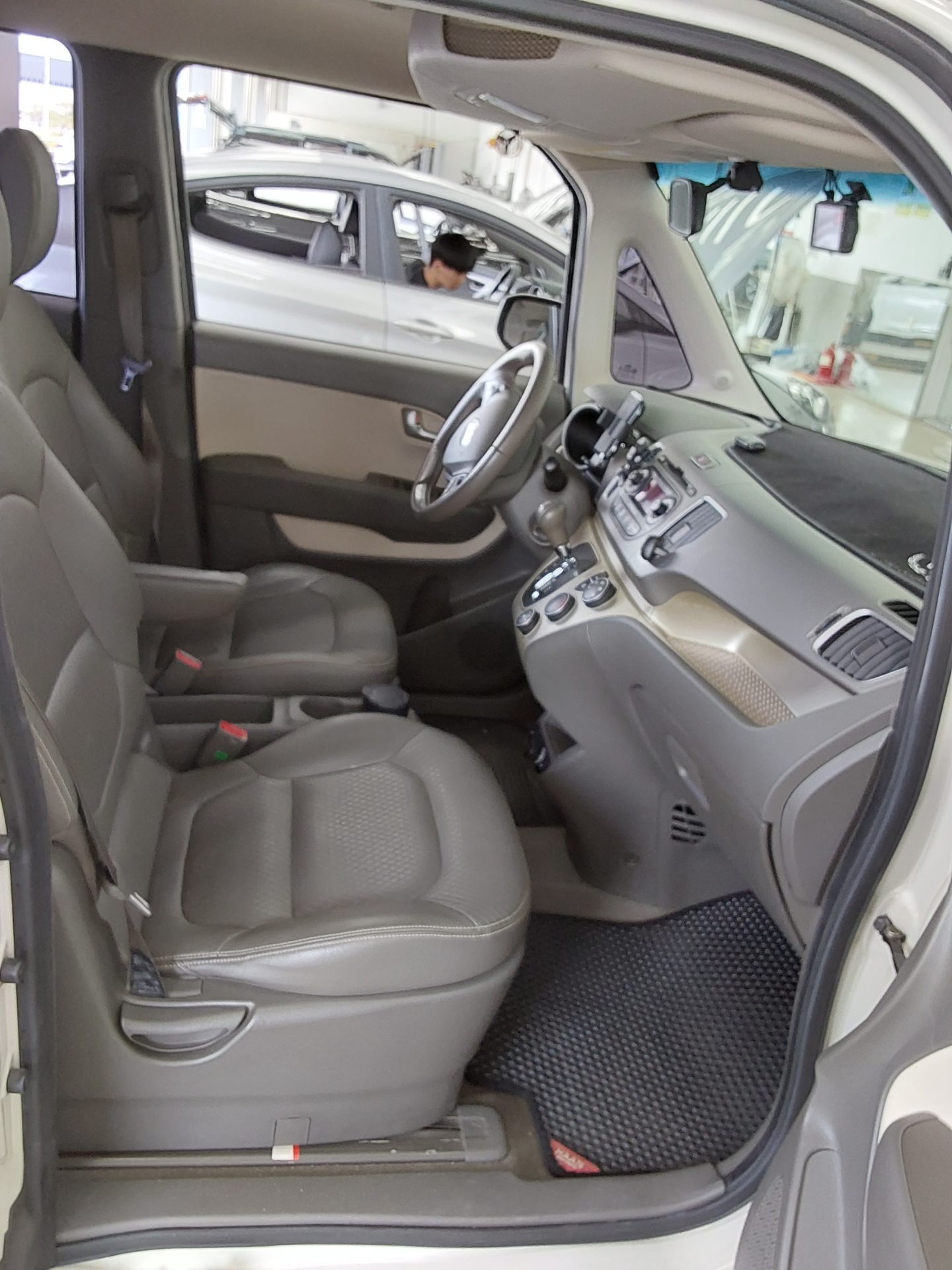 2012 - kia ray