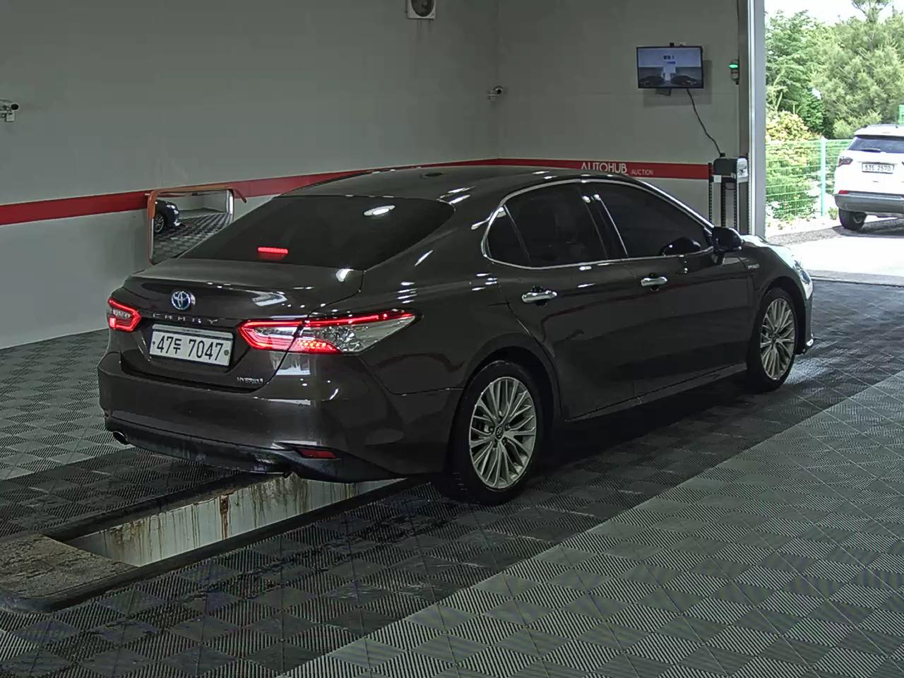 2018 - toyota camry