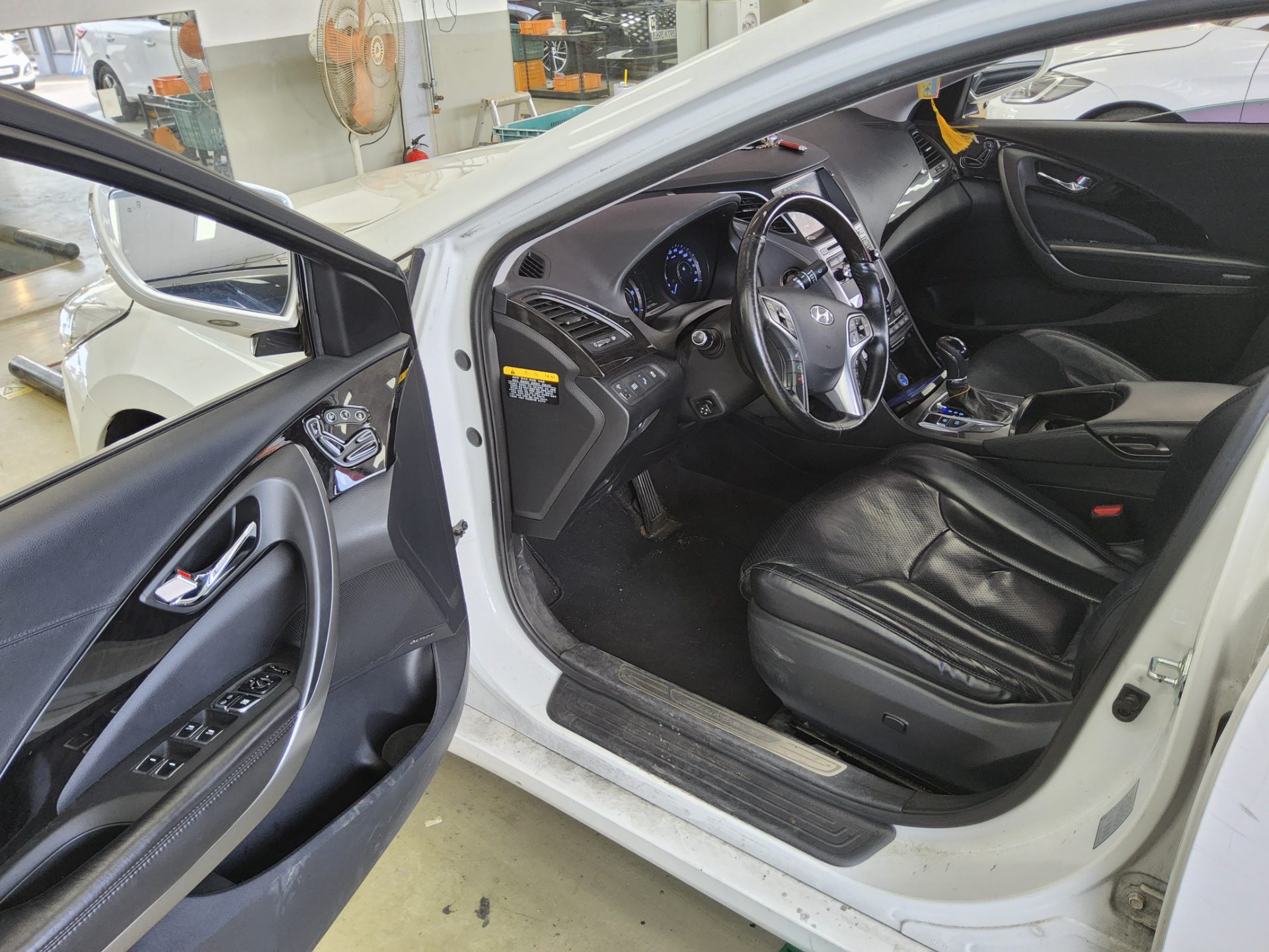 2017 - hyundai grandeur