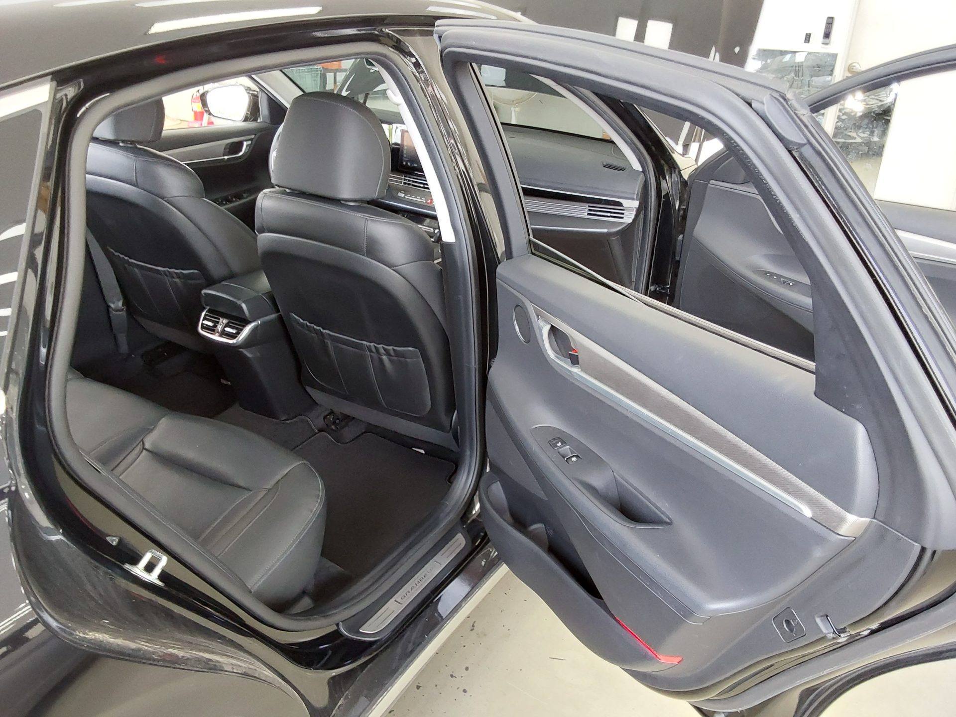 2020 - hyundai grandeur