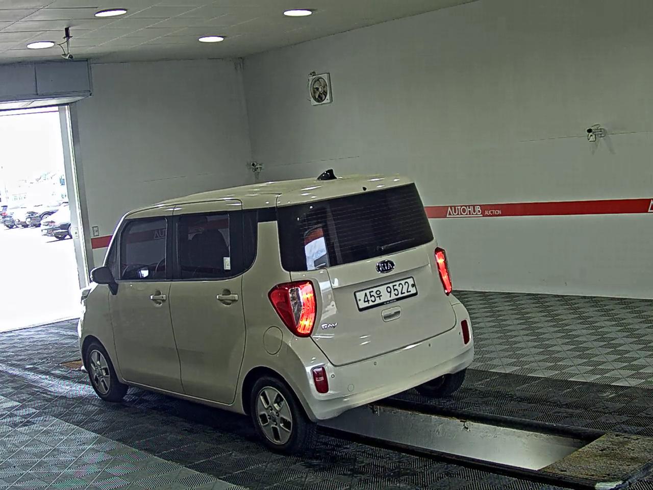 2012 - kia ray
