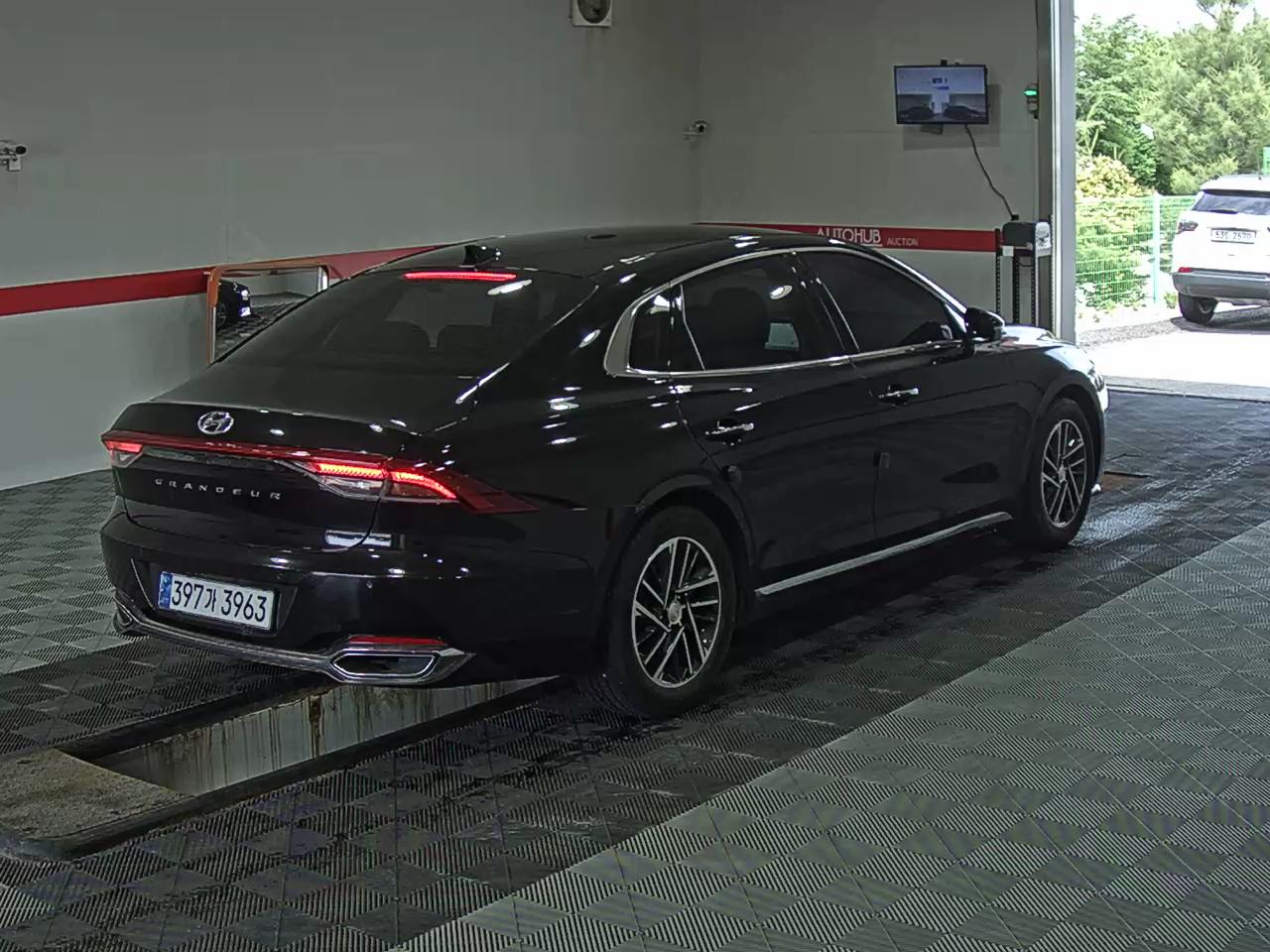 2020 - hyundai grandeur
