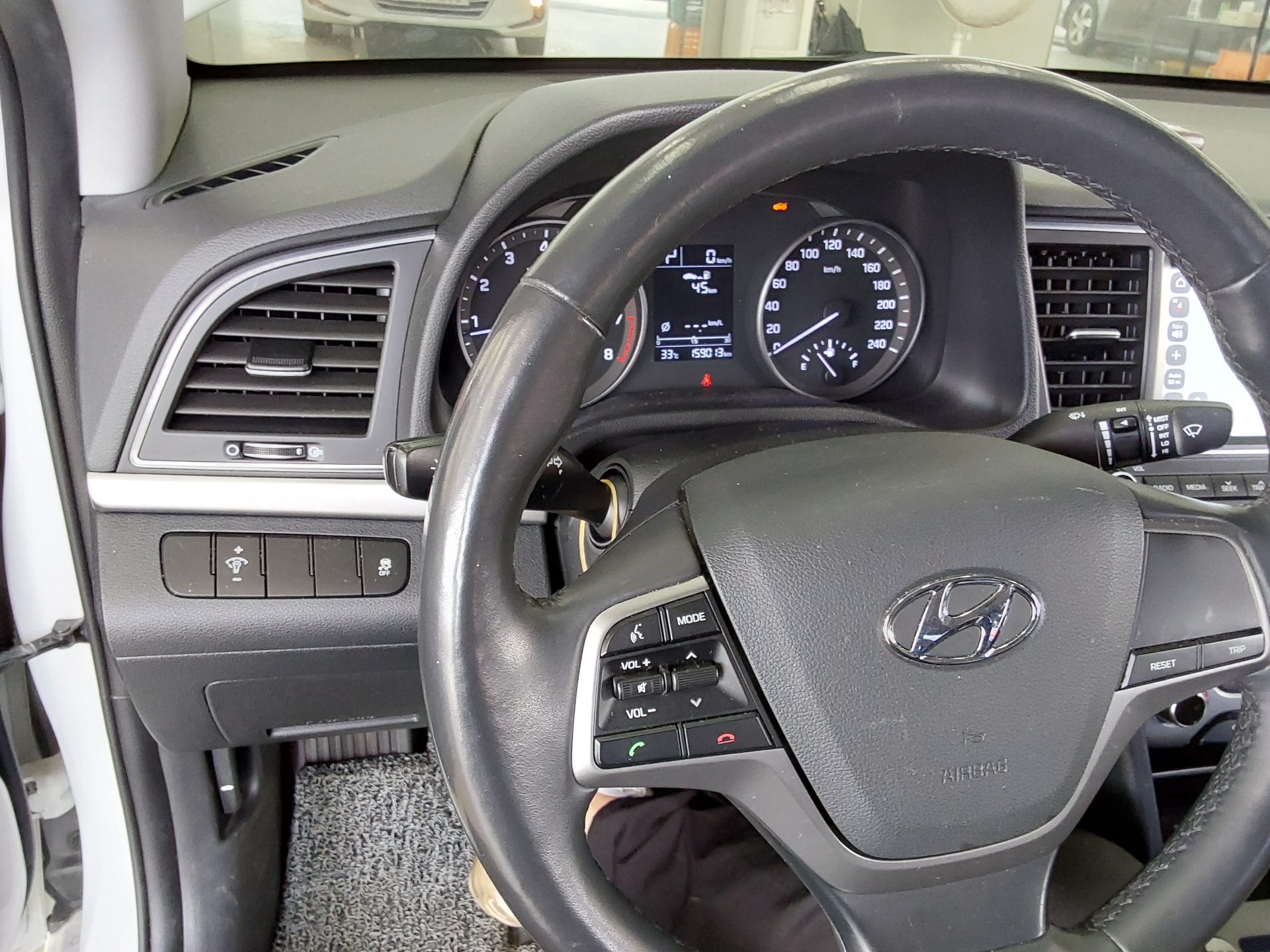 2018 - hyundai avante