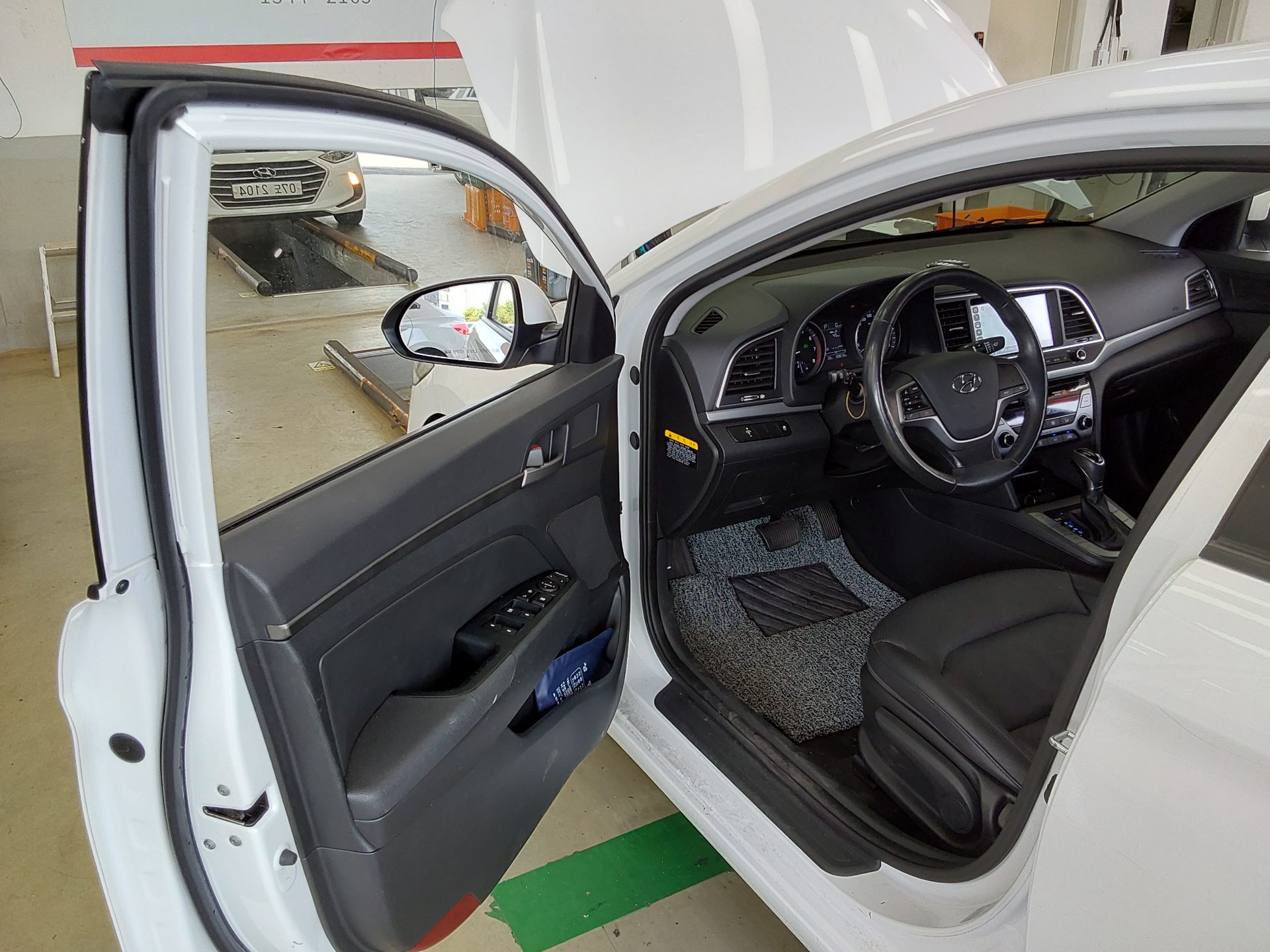 2018 - hyundai avante
