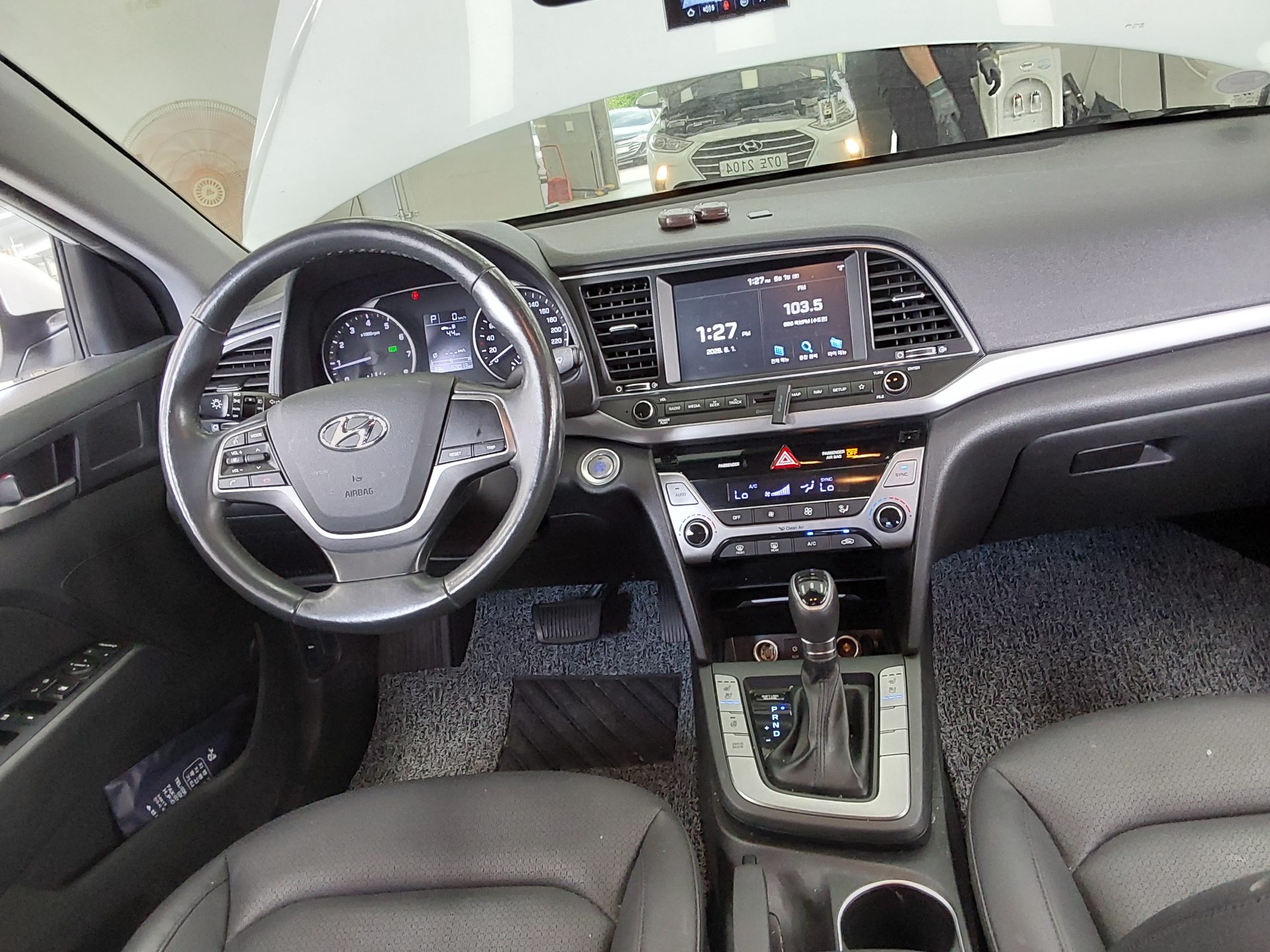 2018 - hyundai avante