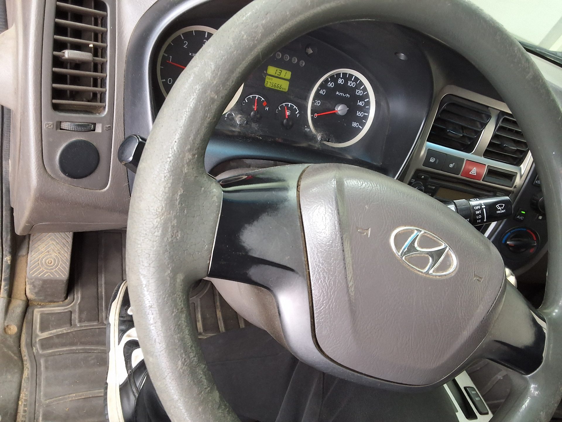 2013 - hyundai porter