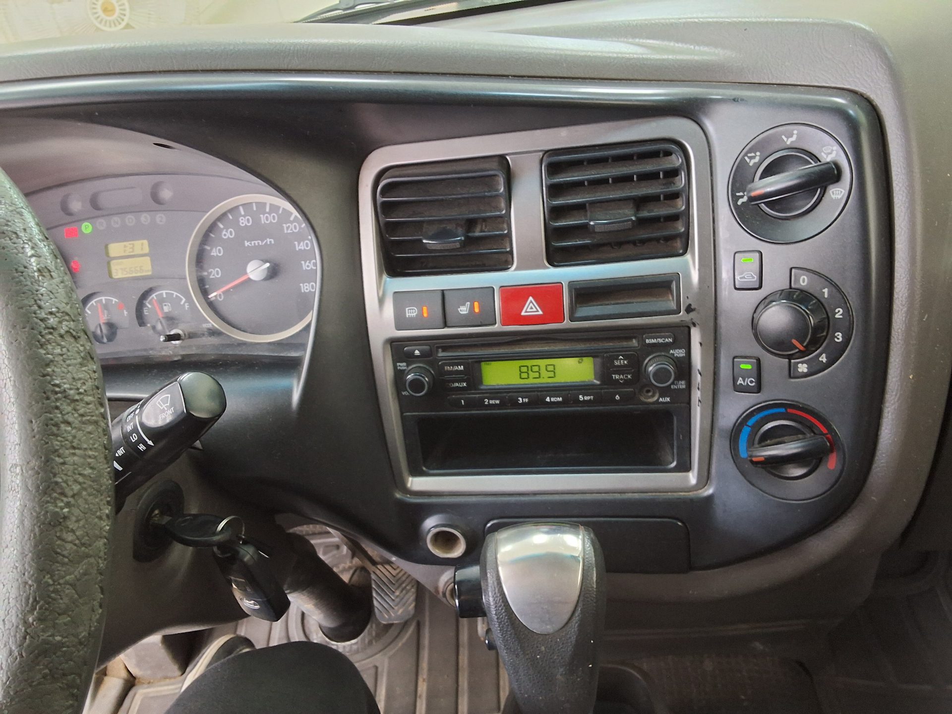 2013 - hyundai porter