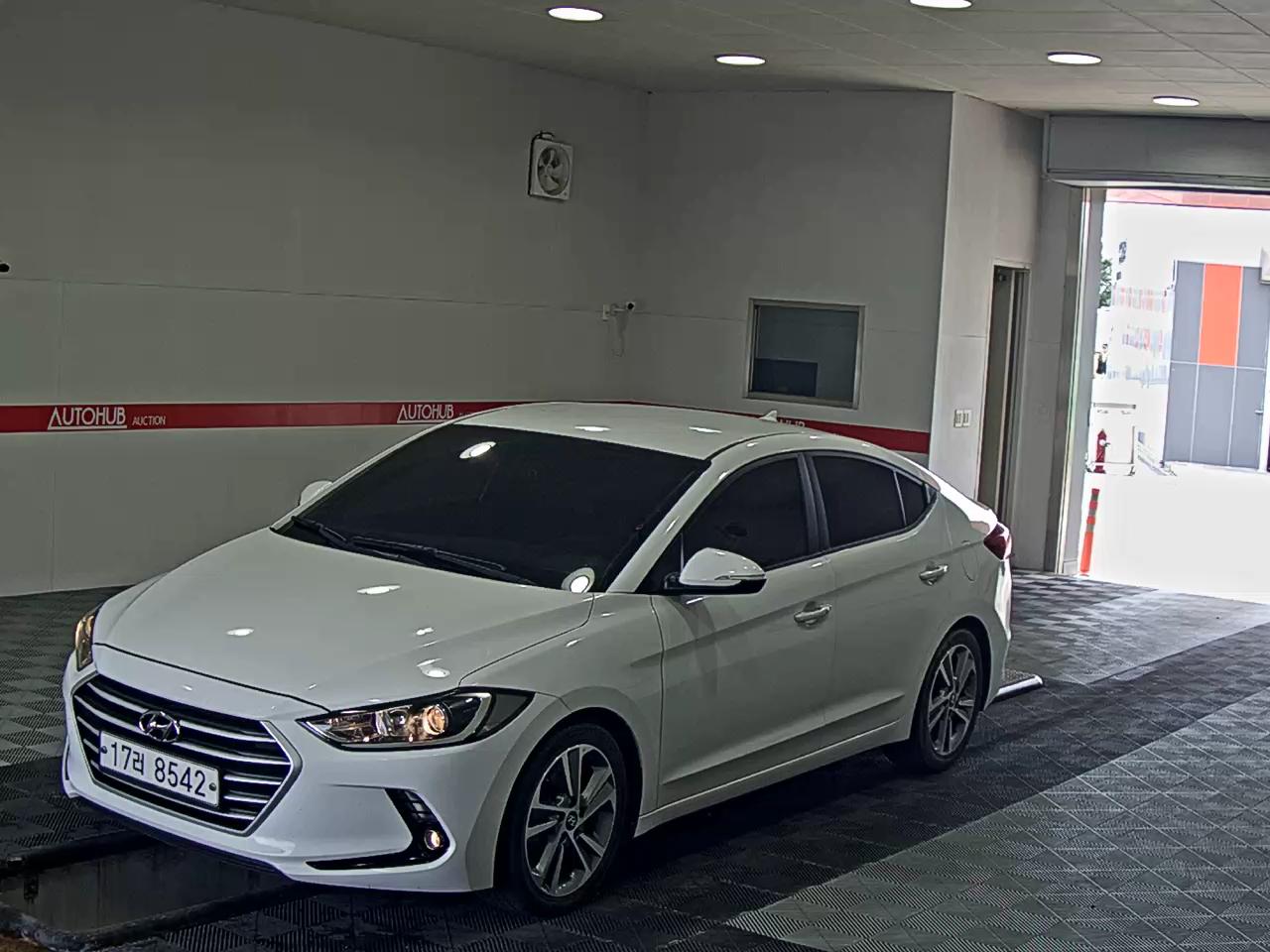 HYUNDAI AVANTE GDi VALUE