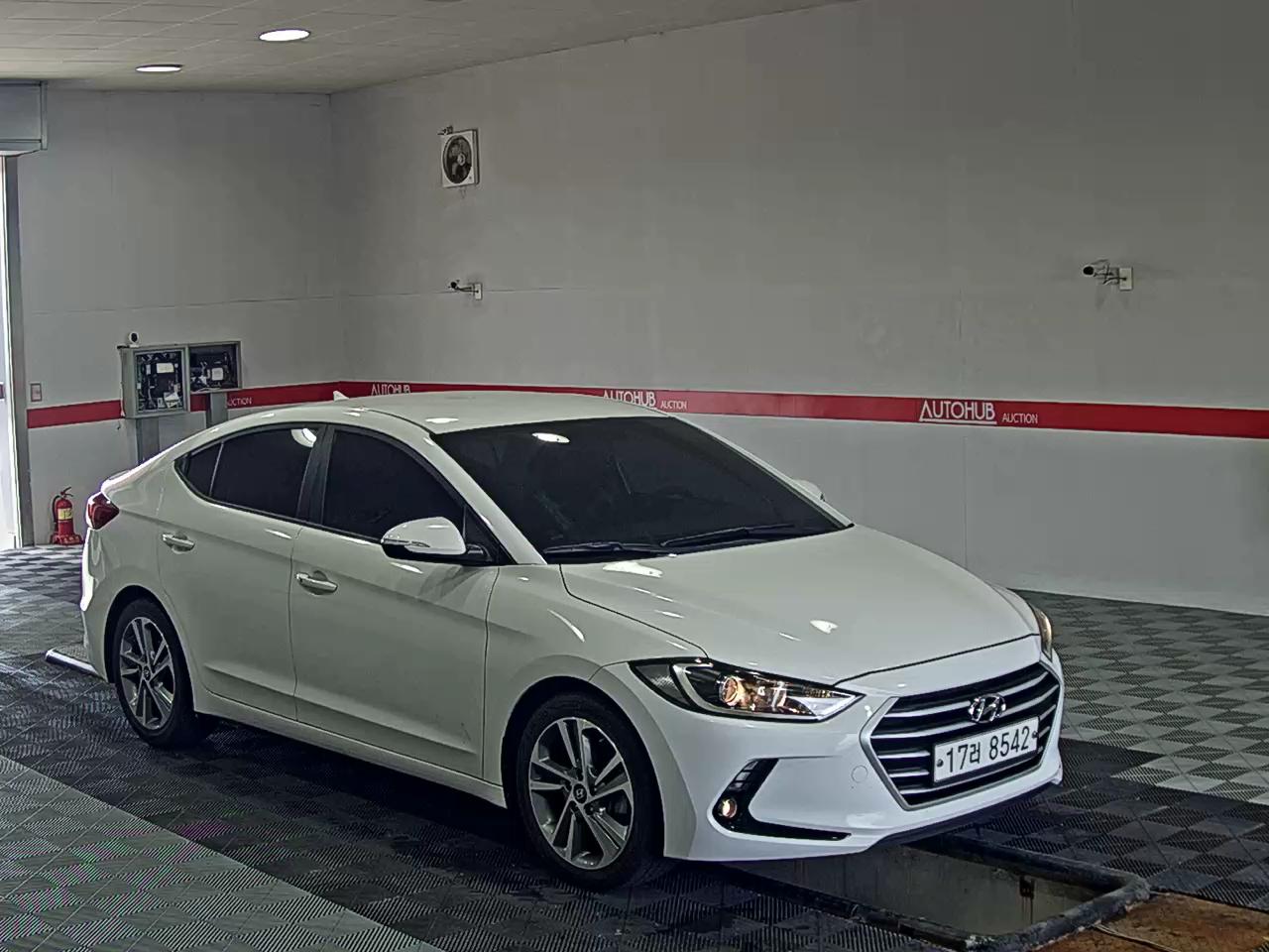 2017 - hyundai avante