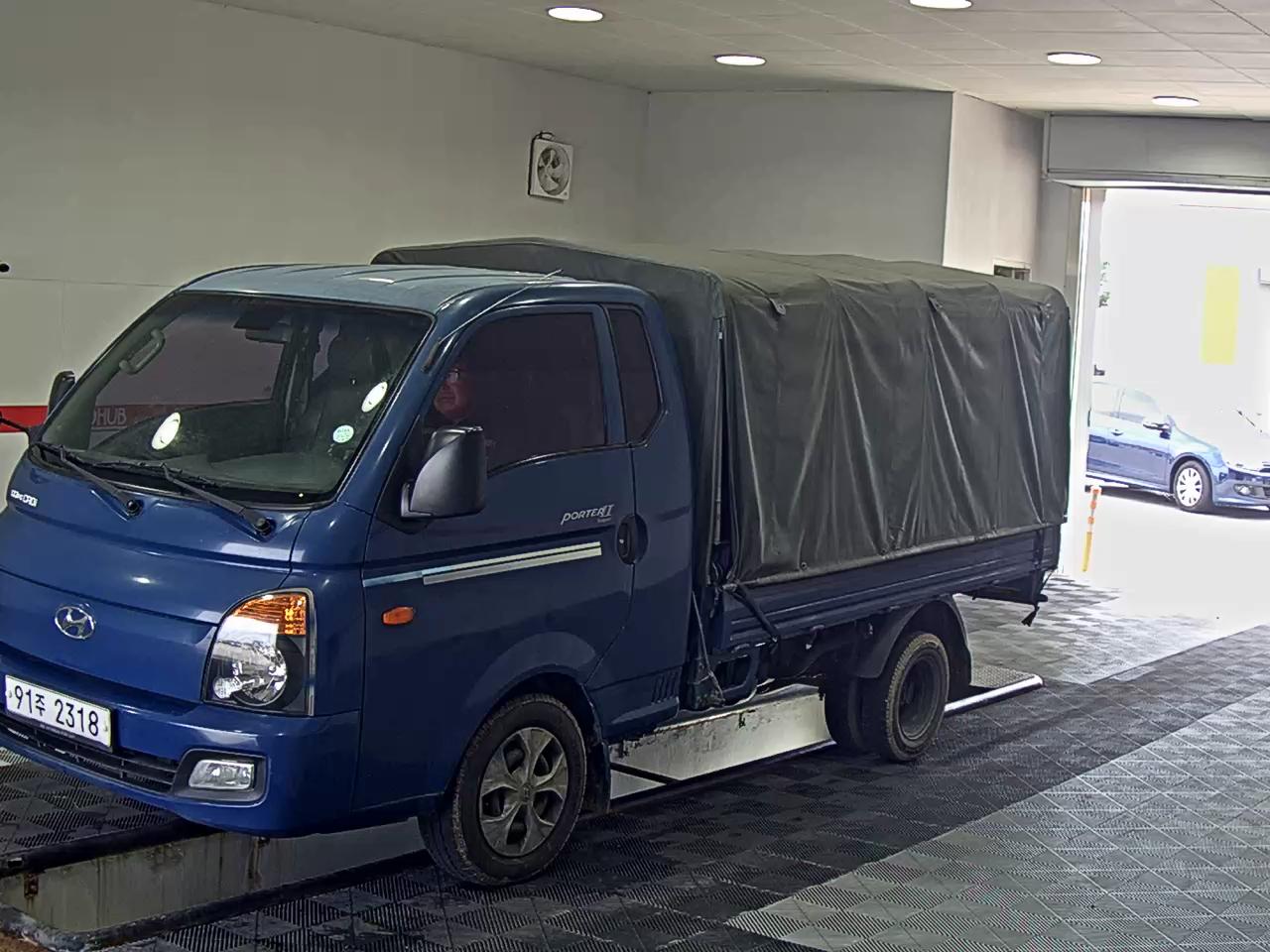 HYUNDAI PORTER II SUPER CAB EXTRA WHEELBASE SUPER