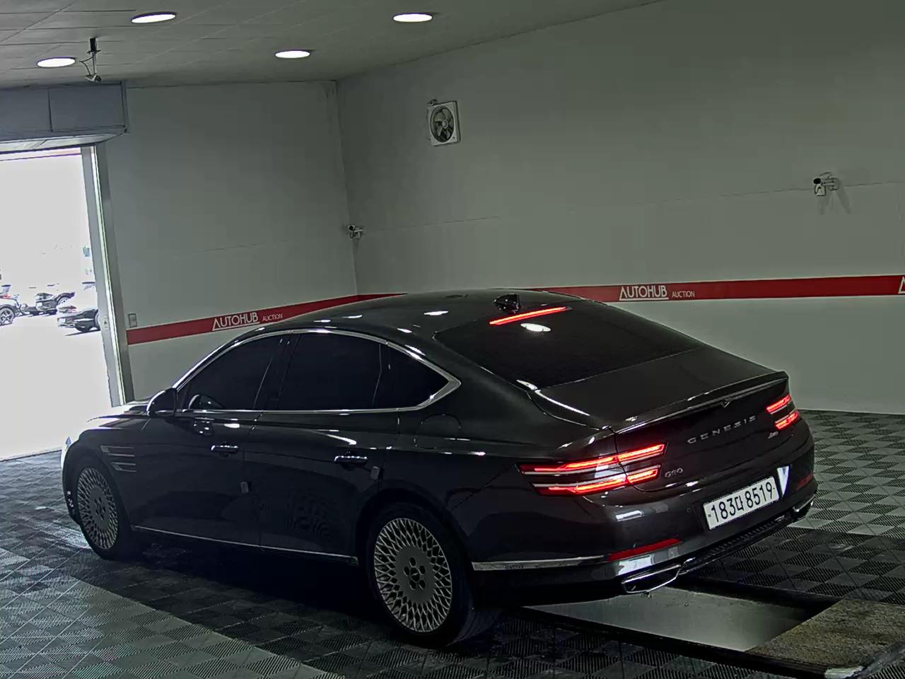 2022 - genesis g80