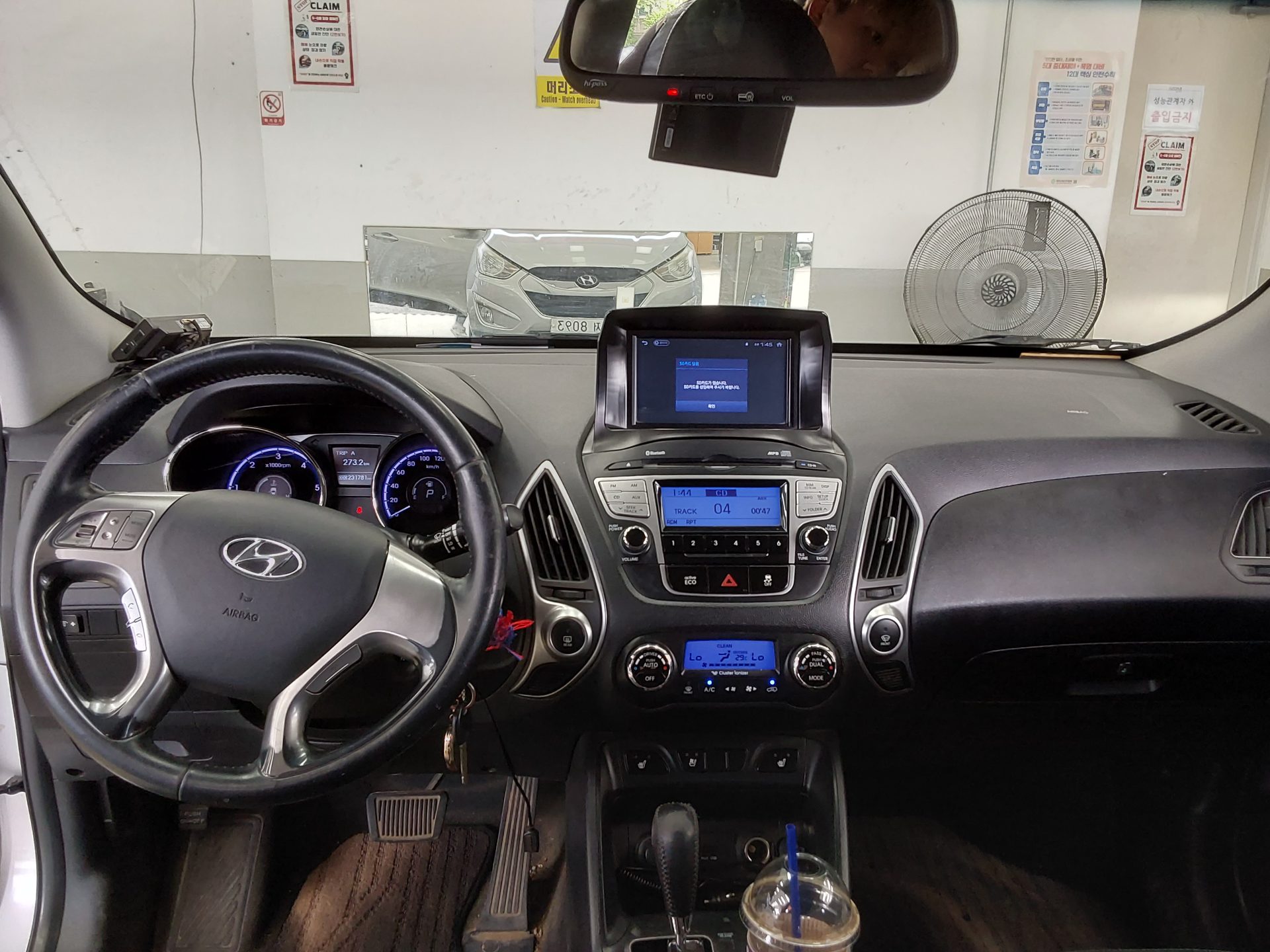 2011 - hyundai tucson