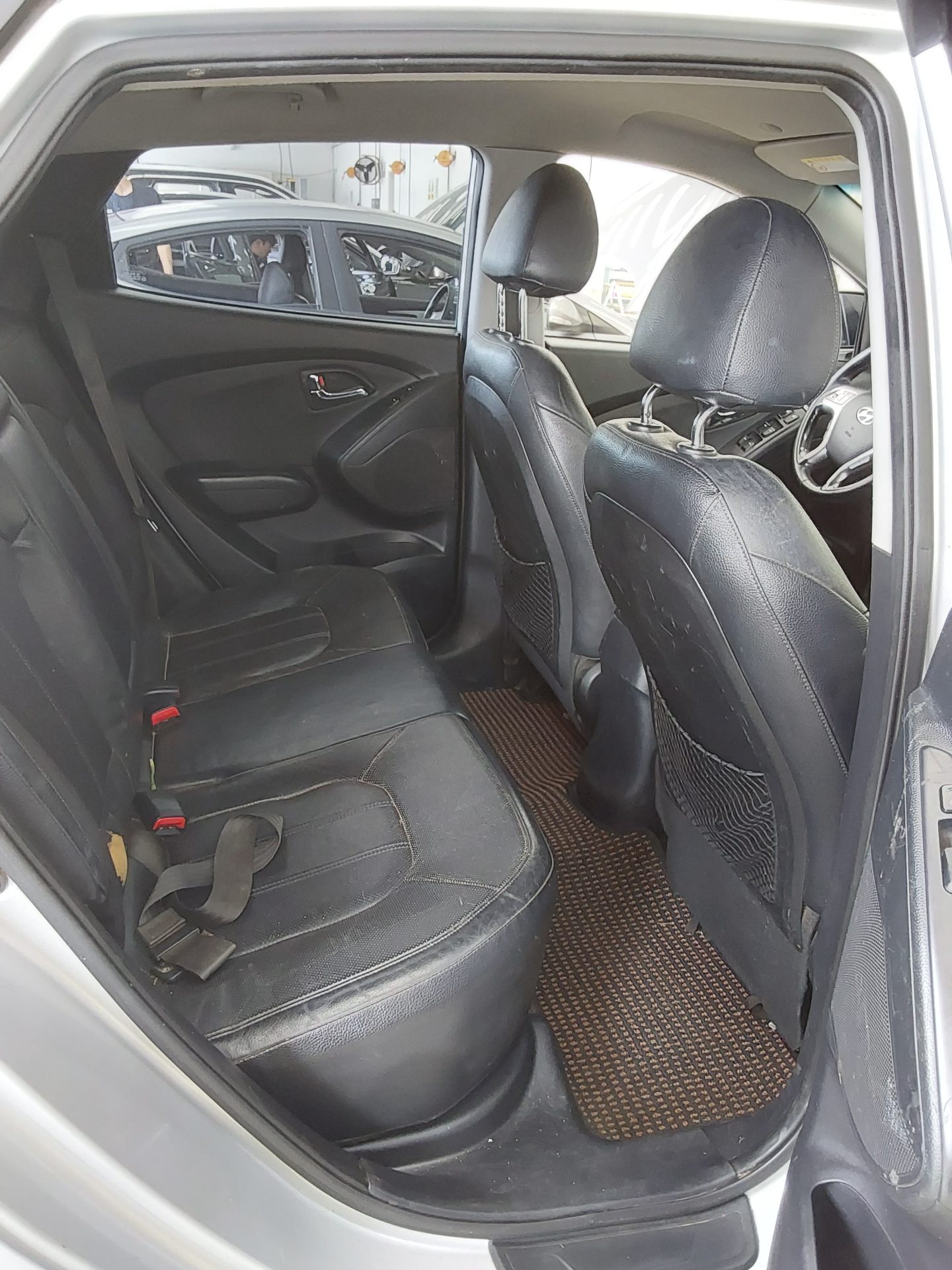 2011 - hyundai tucson