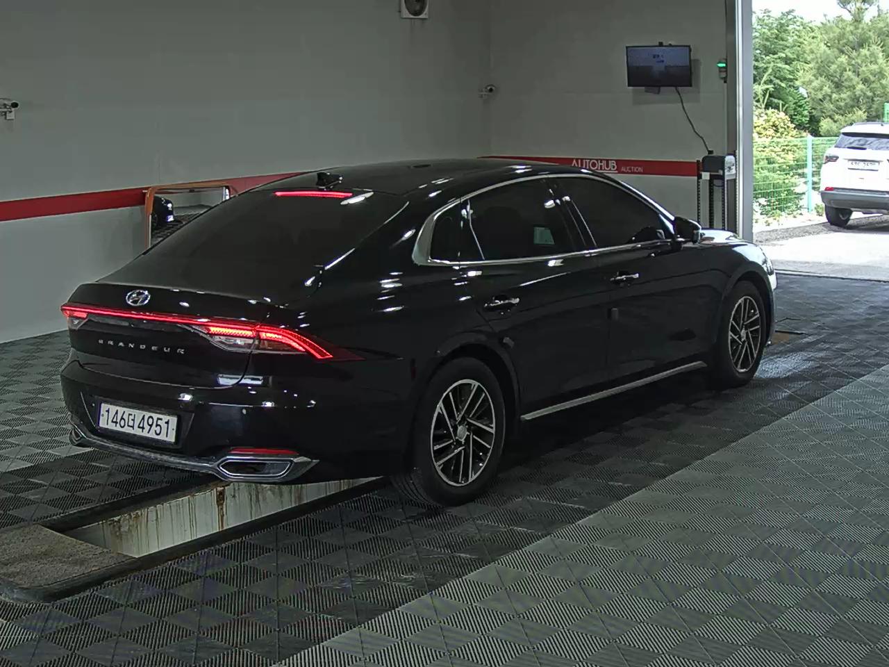 2021 - hyundai grandeur