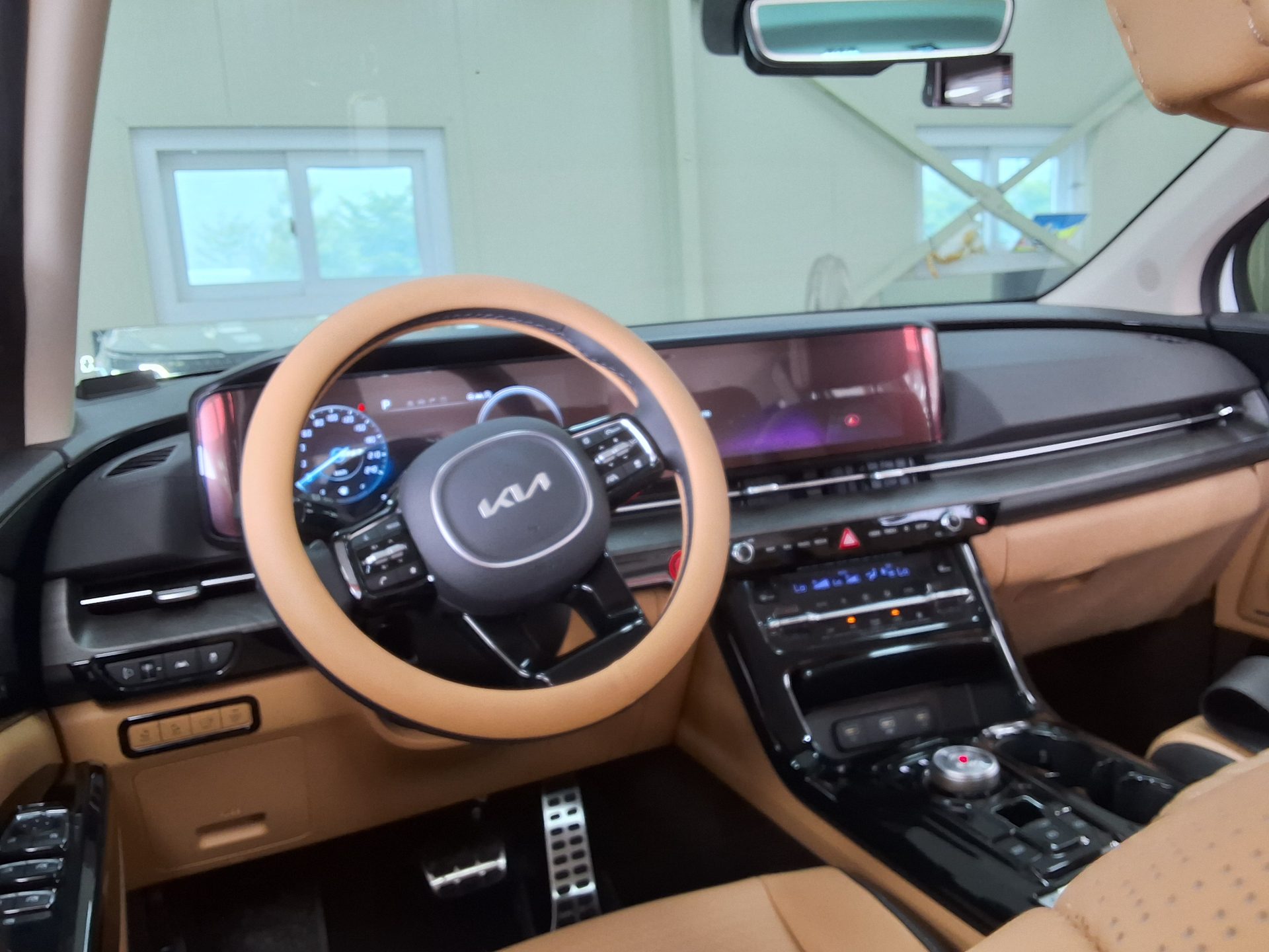 2023 - kia carnival