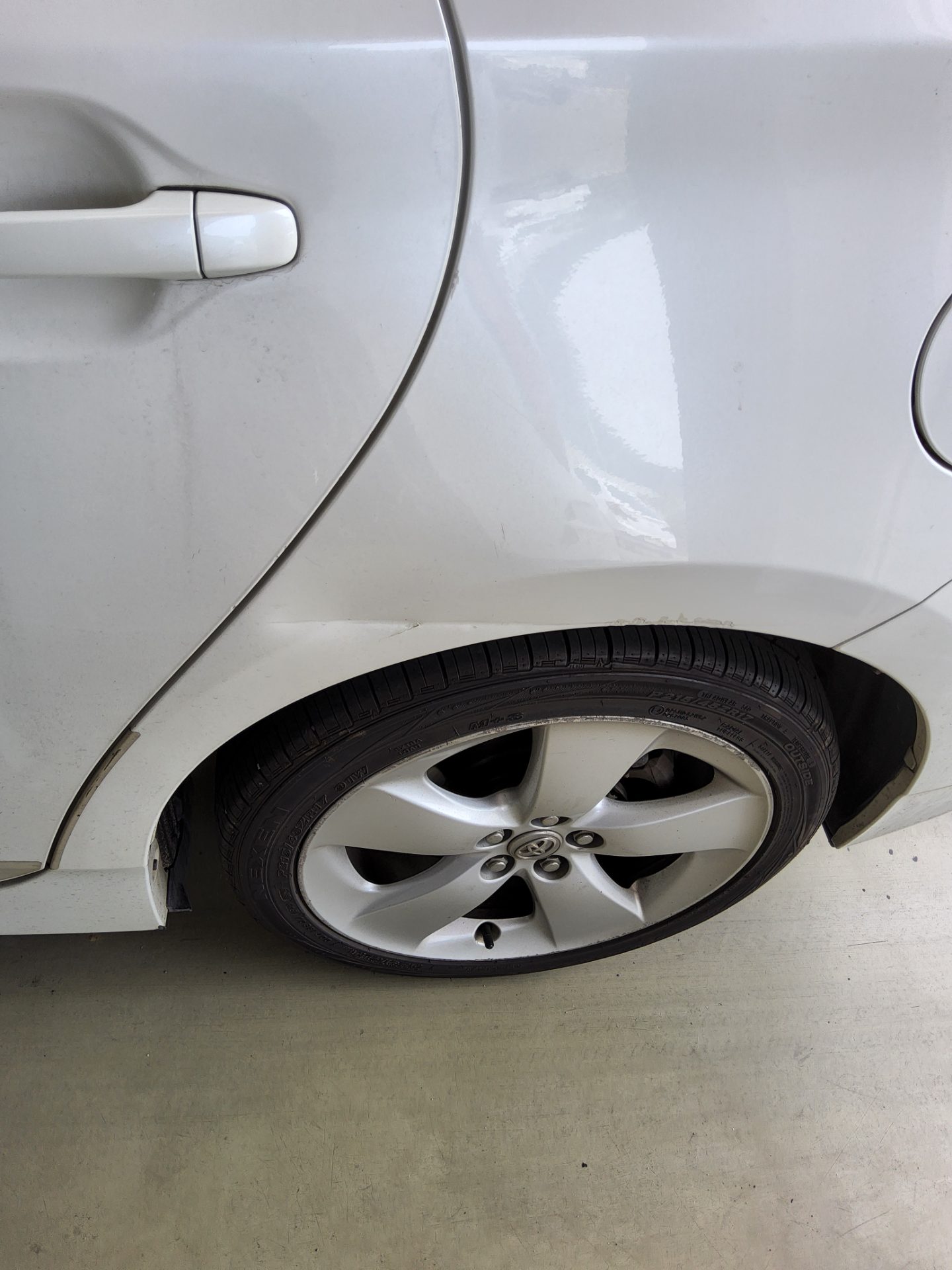 2011 - toyota prius