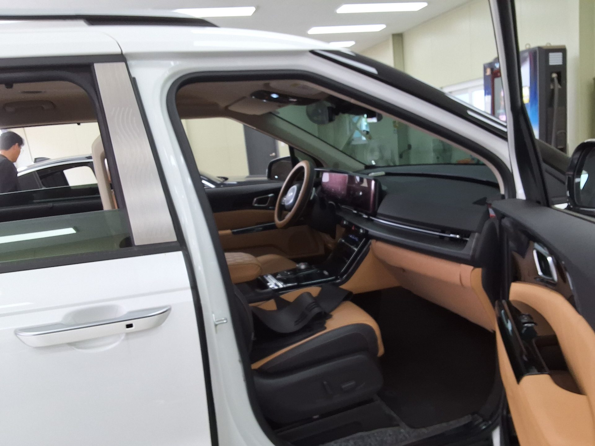 2023 - kia carnival