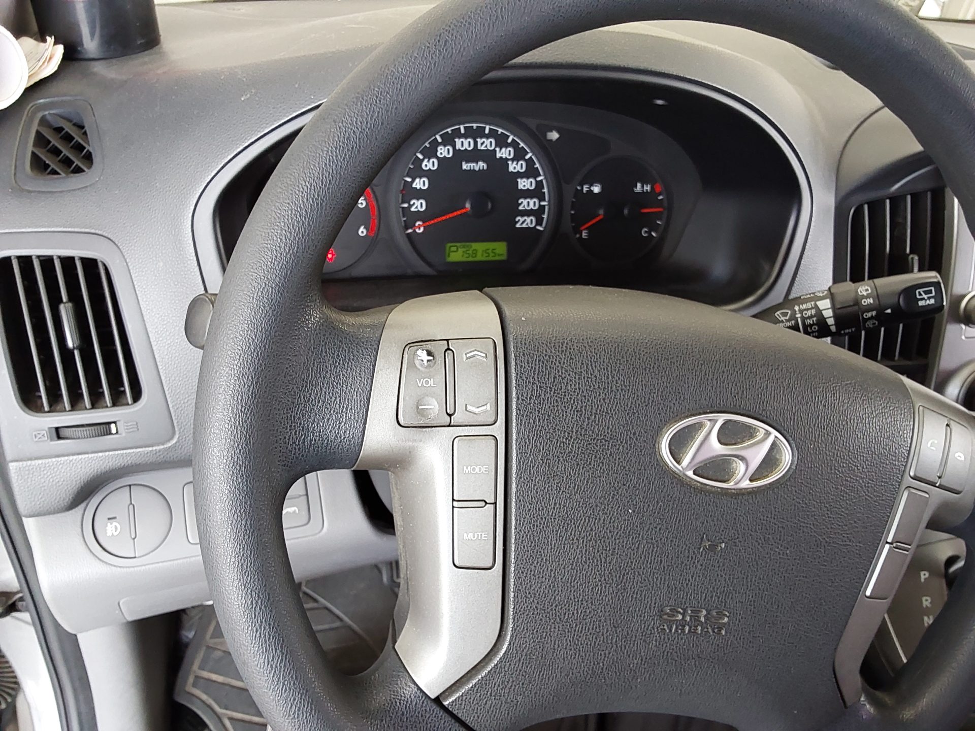 2012 - hyundai grand starex