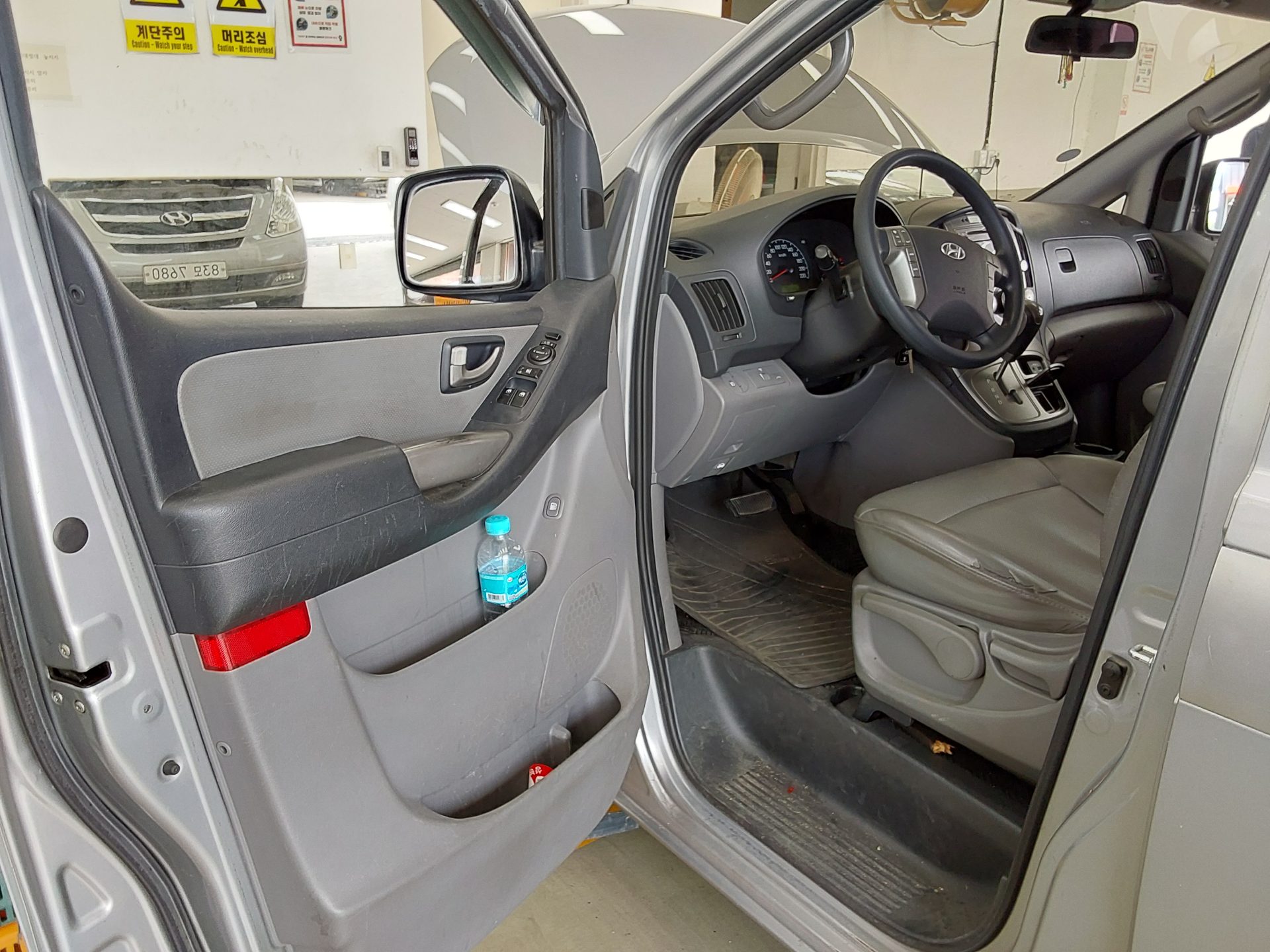 2012 - hyundai grand starex