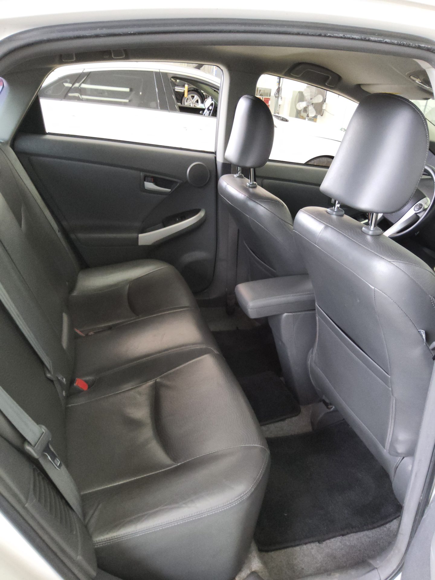 2011 - toyota prius