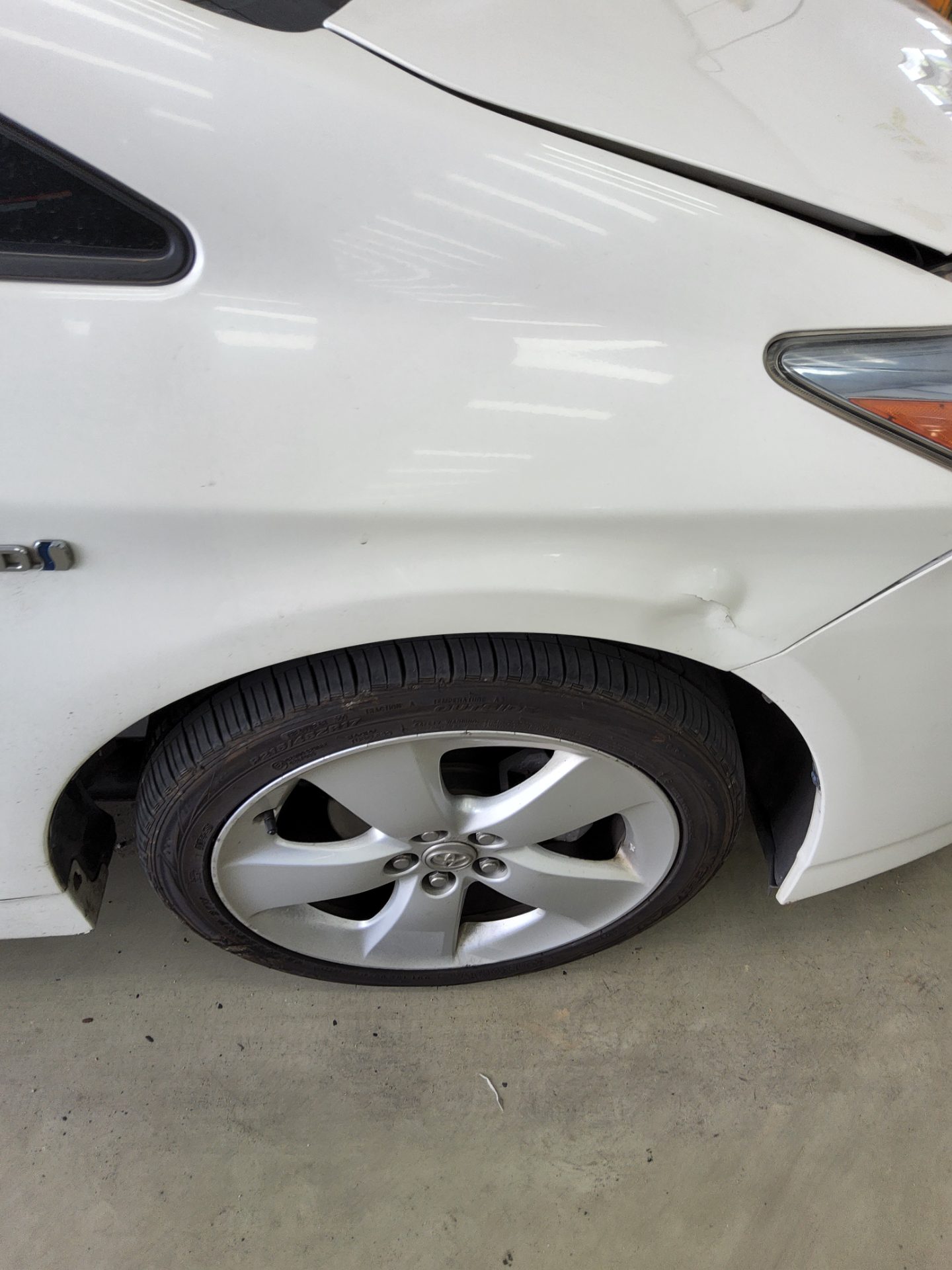 2011 - toyota prius