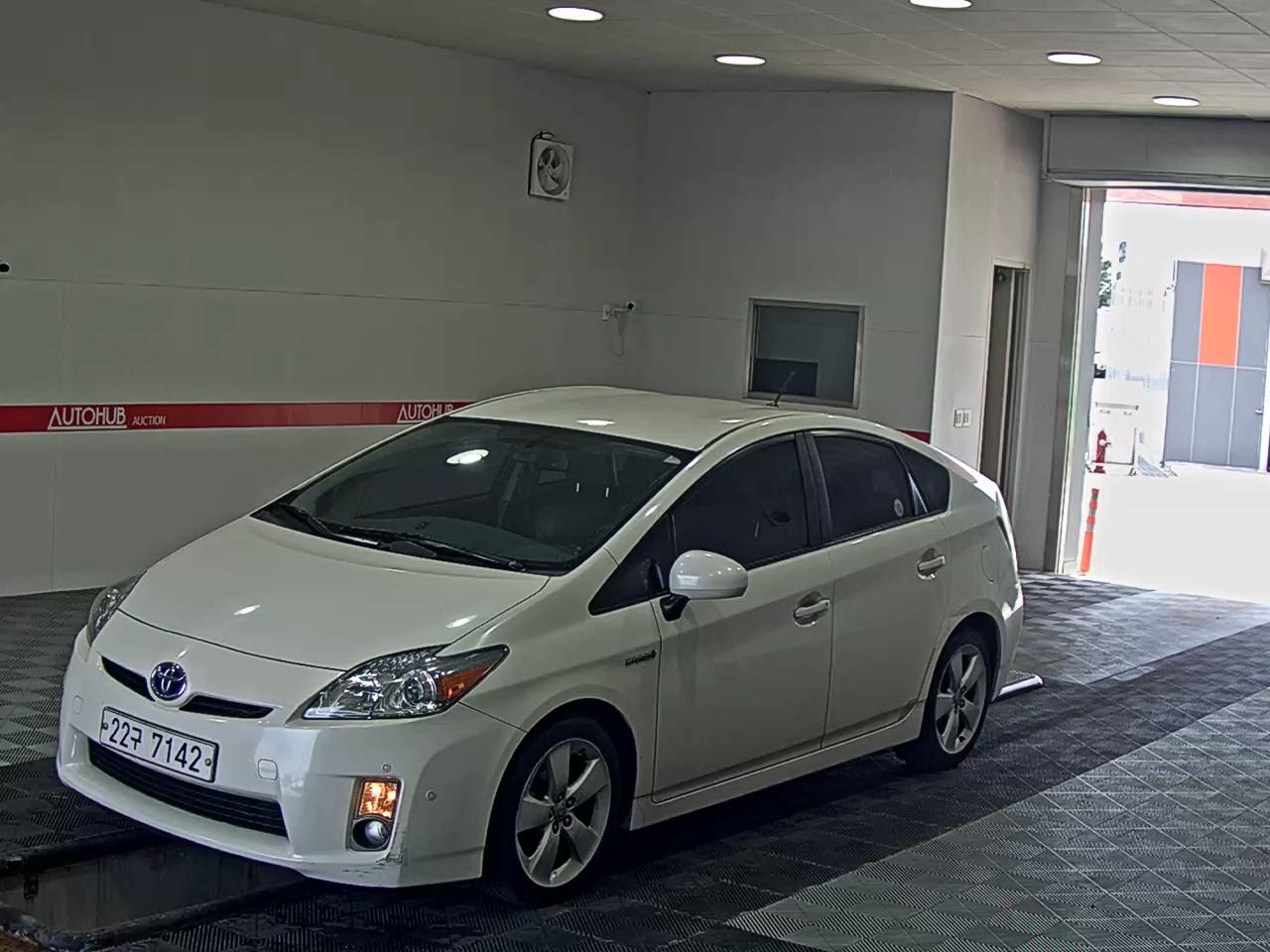 TOYOTA PRIUS (3RD GEN)